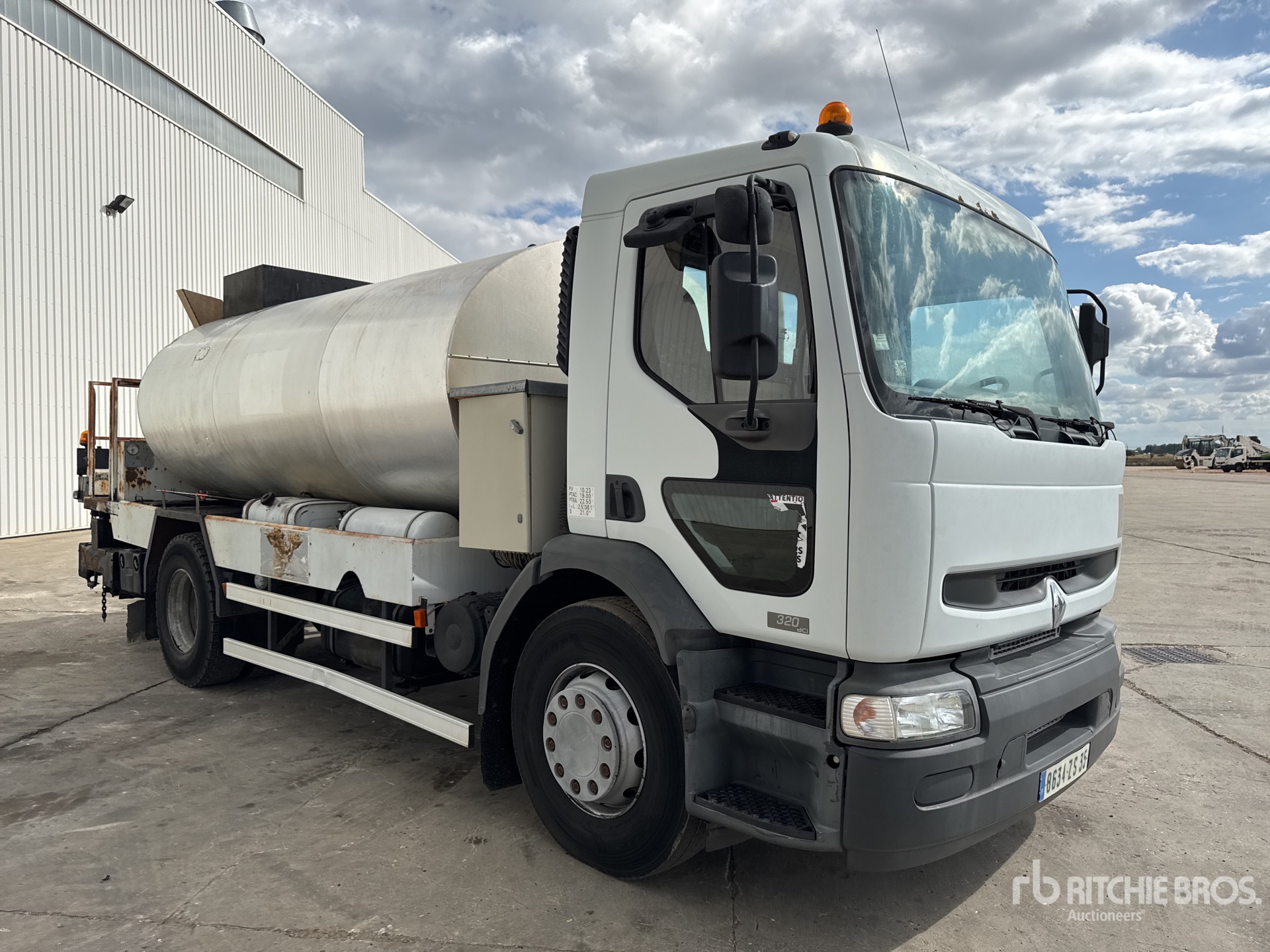 2002 Renault PREMIUM 320 DCI