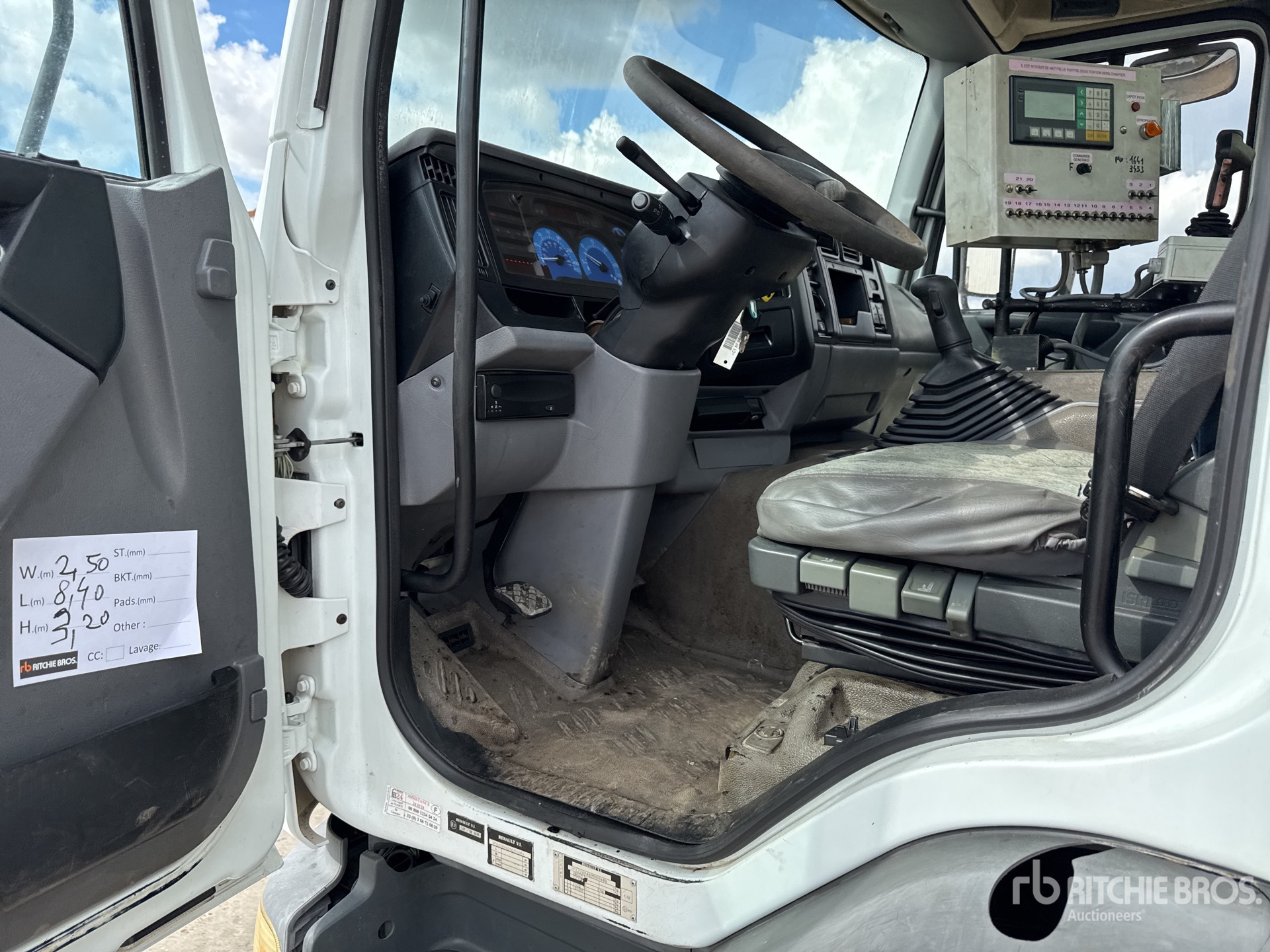 2002 Renault PREMIUM 320 DCI