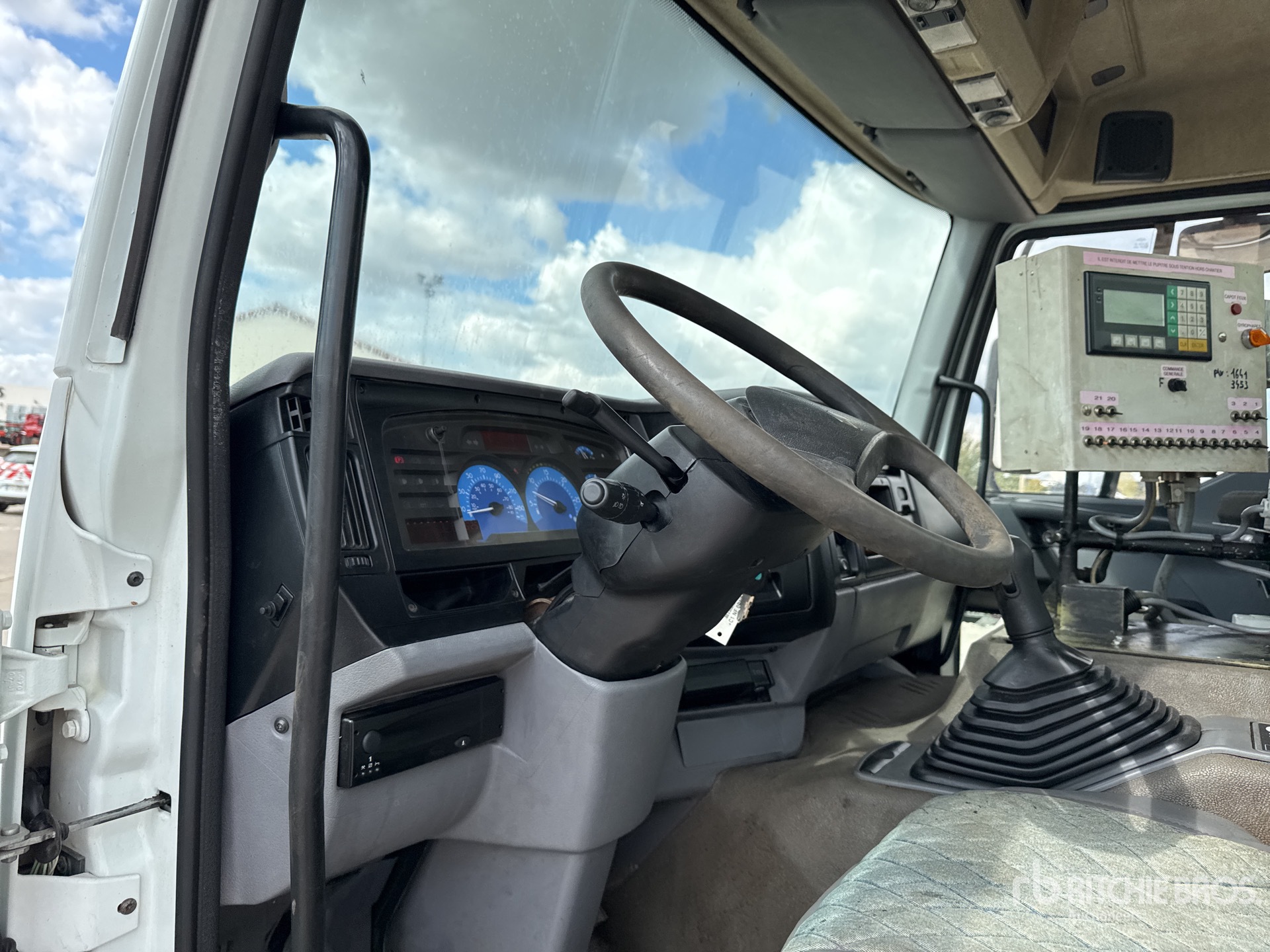 2002 Renault PREMIUM 320 DCI