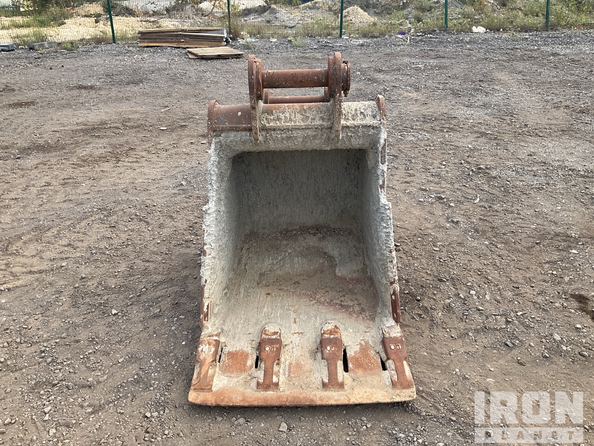 Strickland 900 mm Digging