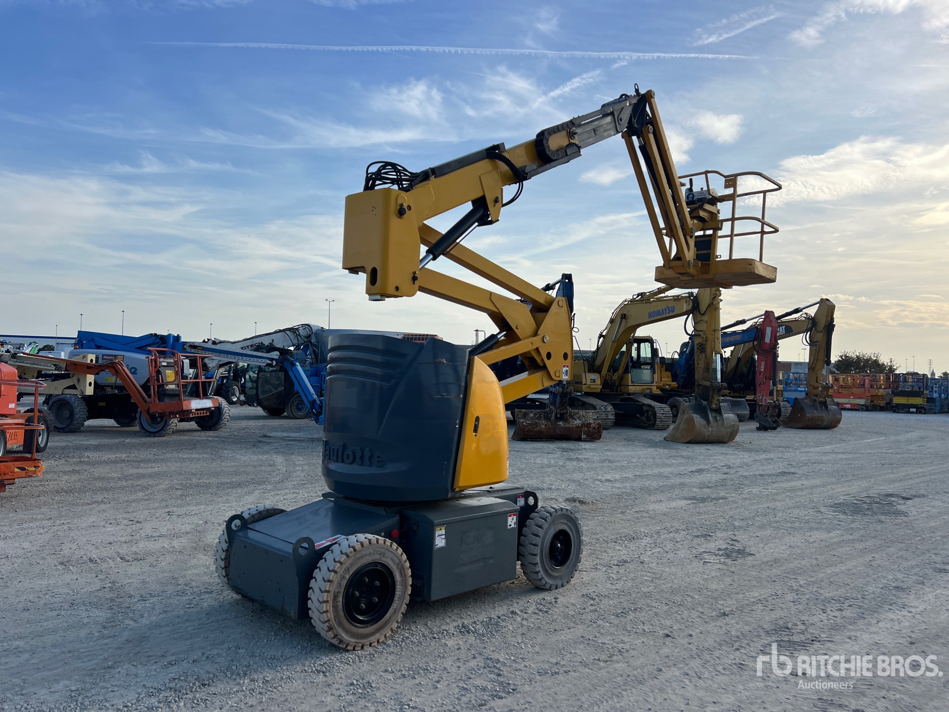 2008 Haulotte HA12IP