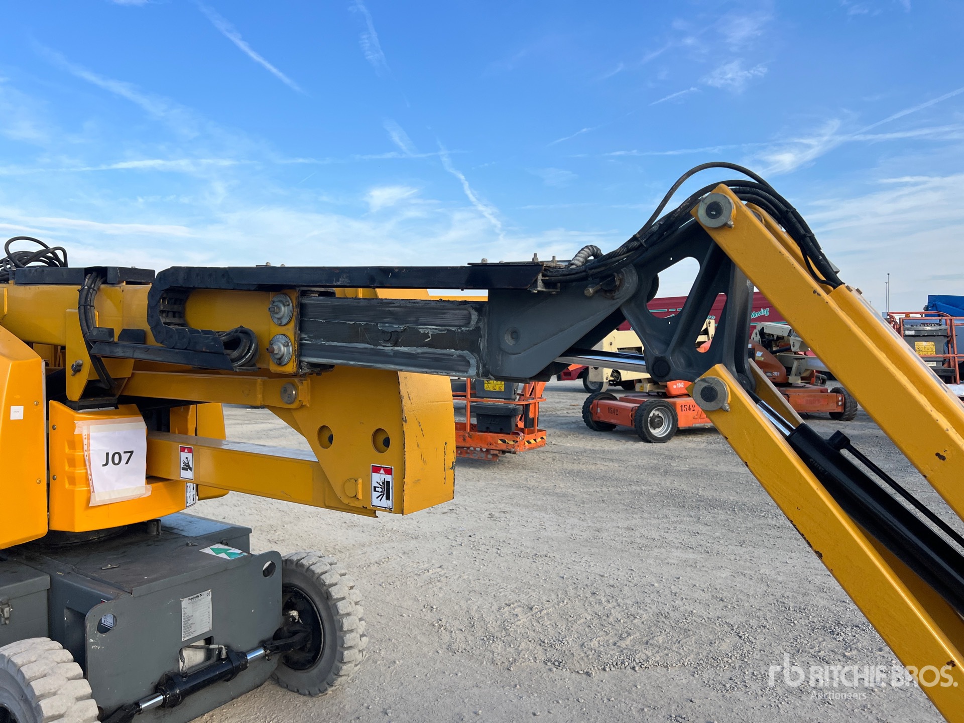 2008 Haulotte HA12IP