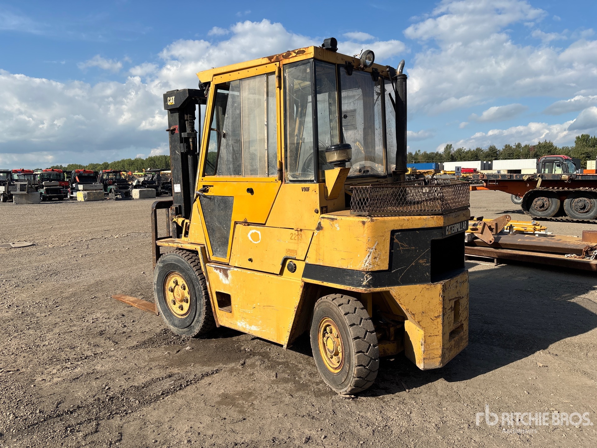 1992 Caterpillar V90F