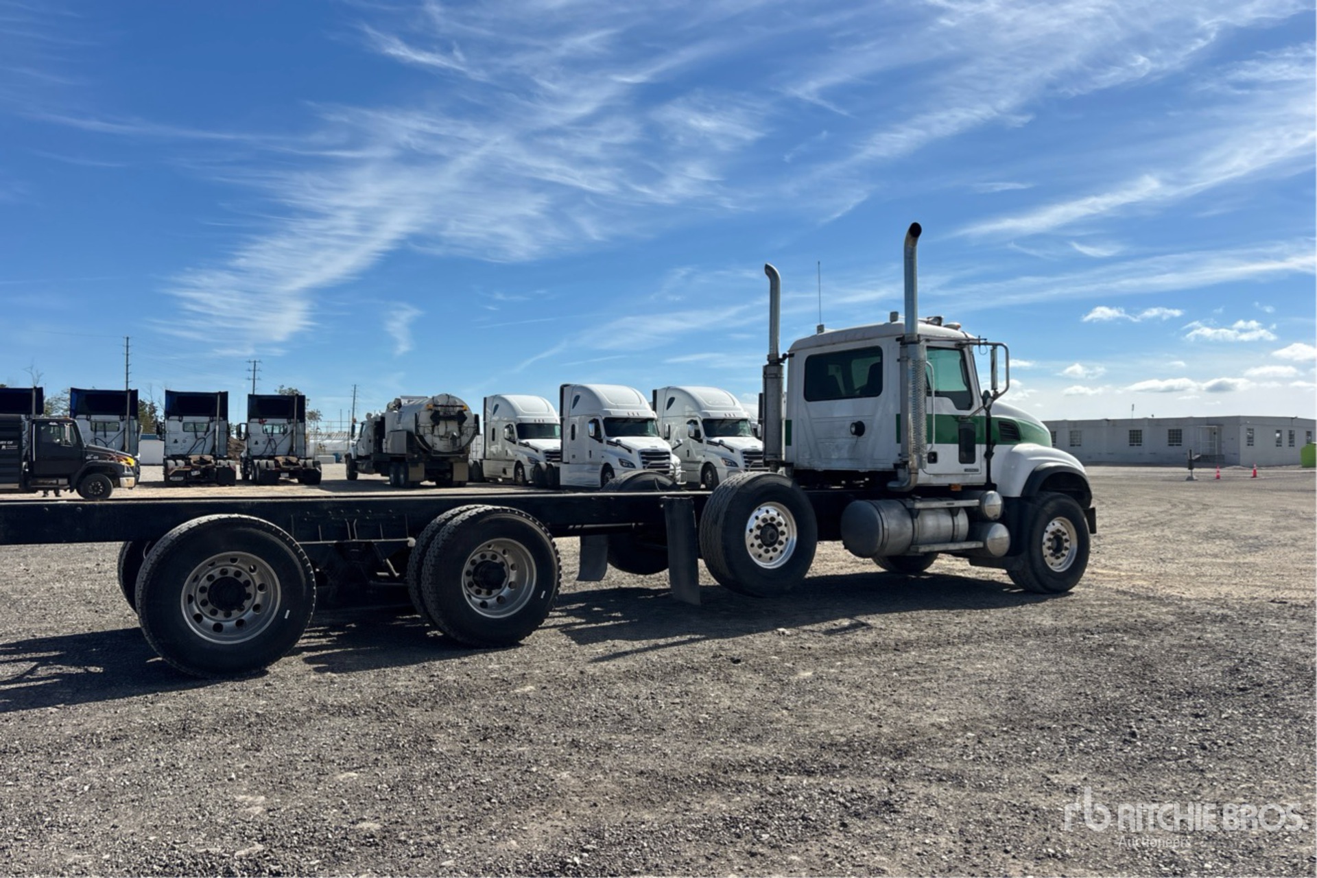 2007 Mack CV713
