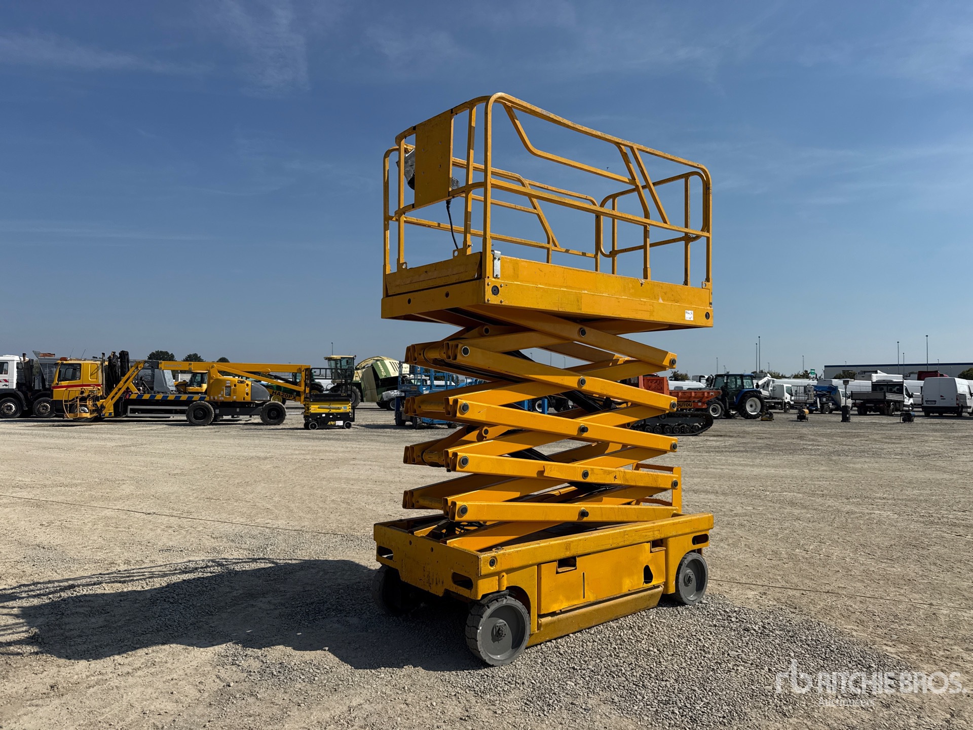 2007 Haulotte COMPACT12