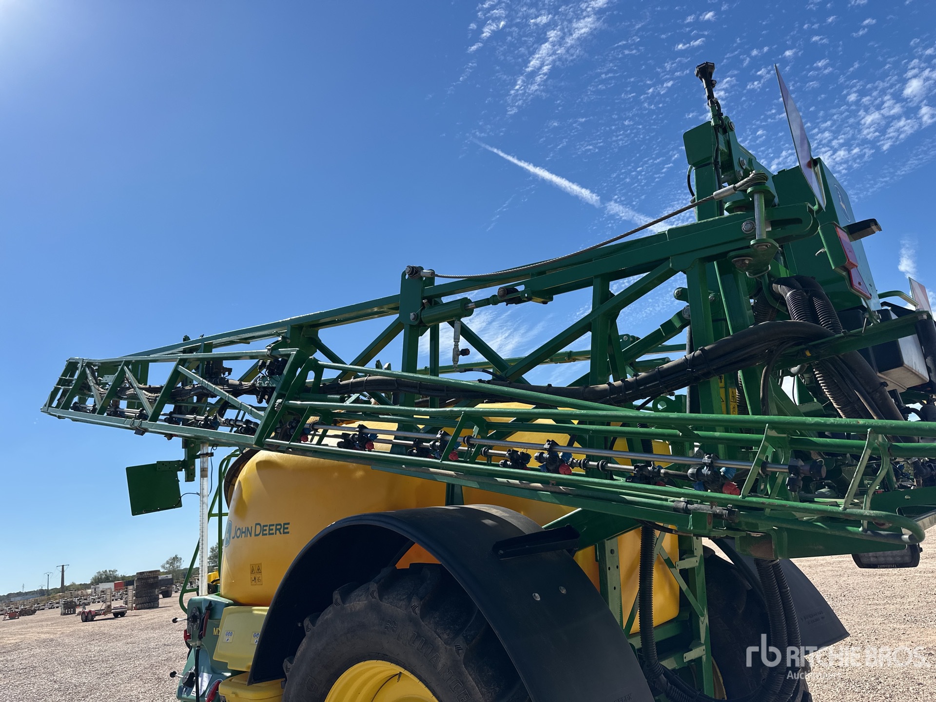2022 John Deere M740I