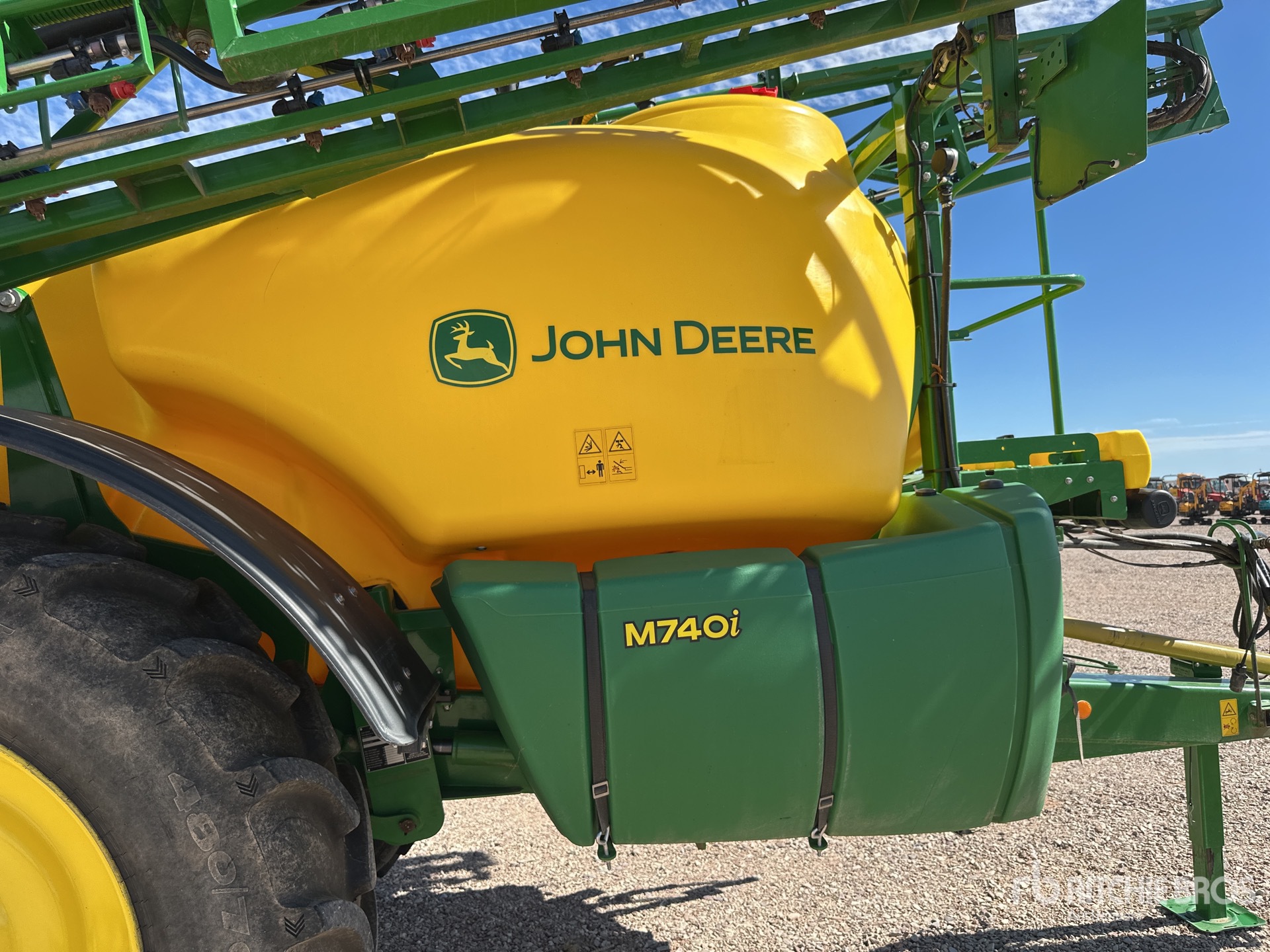 2022 John Deere M740I