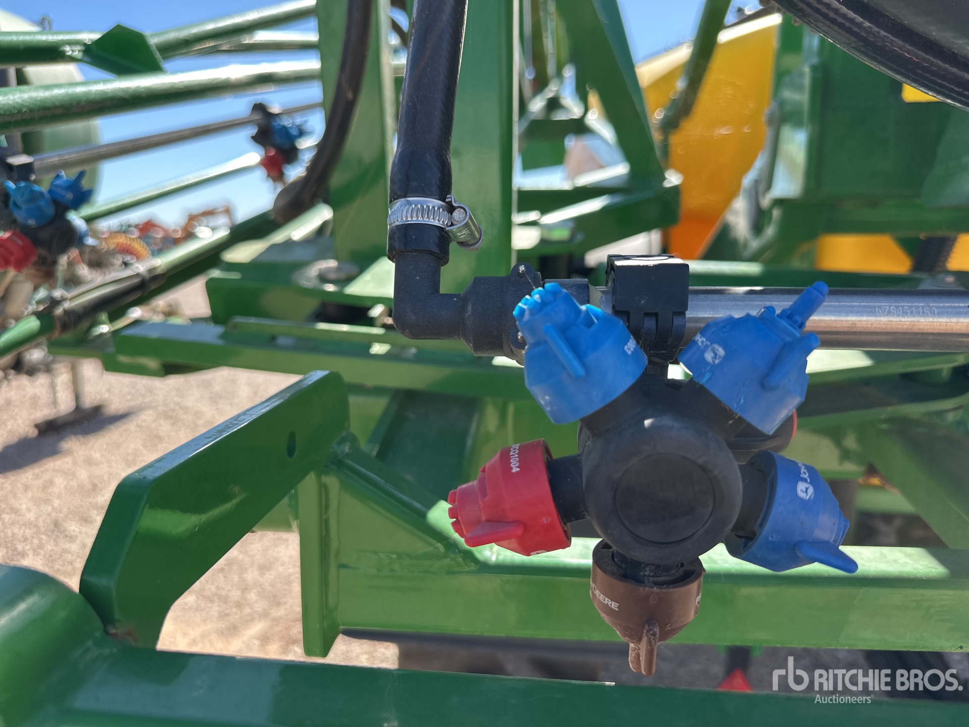 2022 John Deere M740I