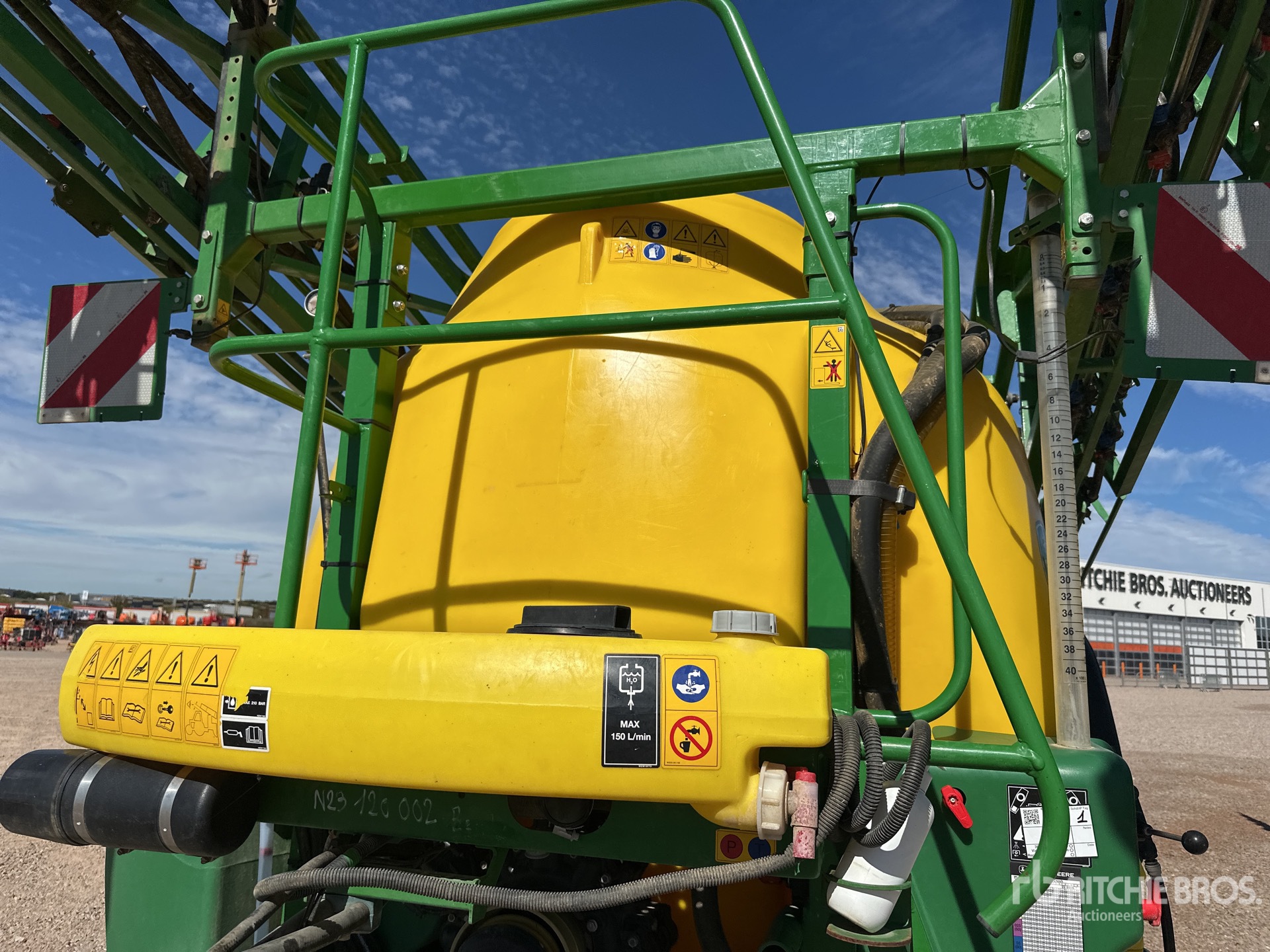 2022 John Deere M740I
