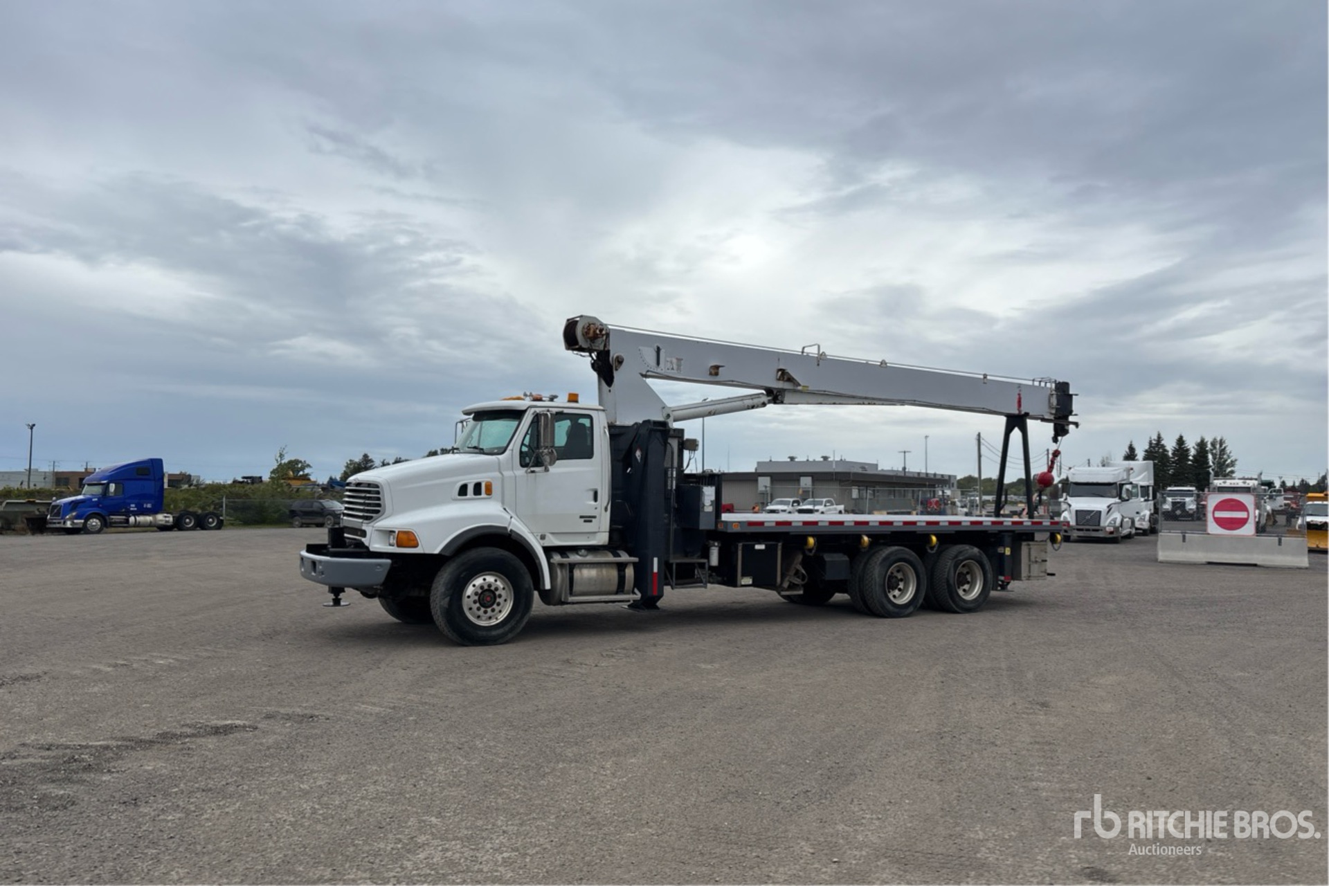2009 Sterling L9500