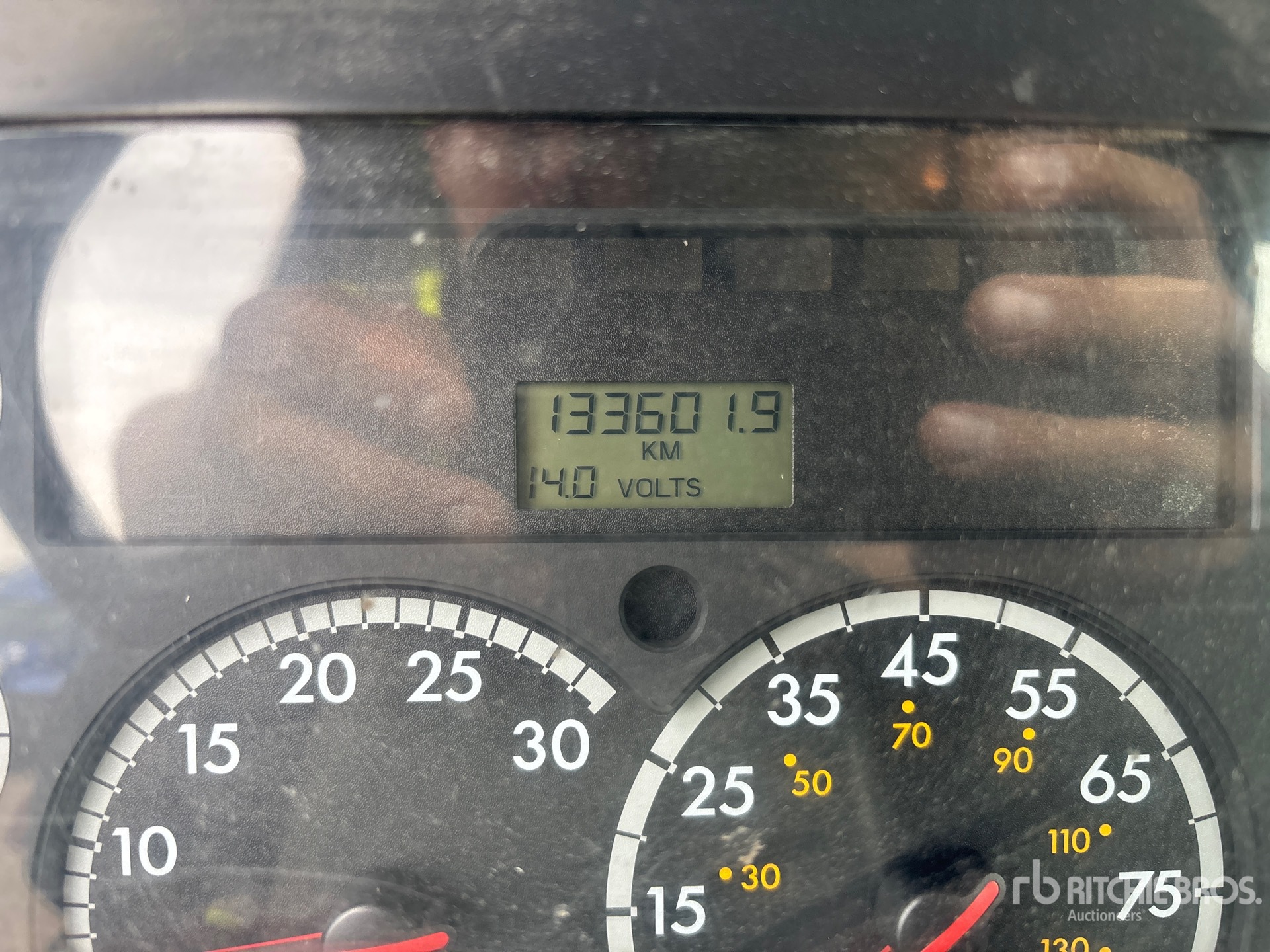 2009 Sterling L9500