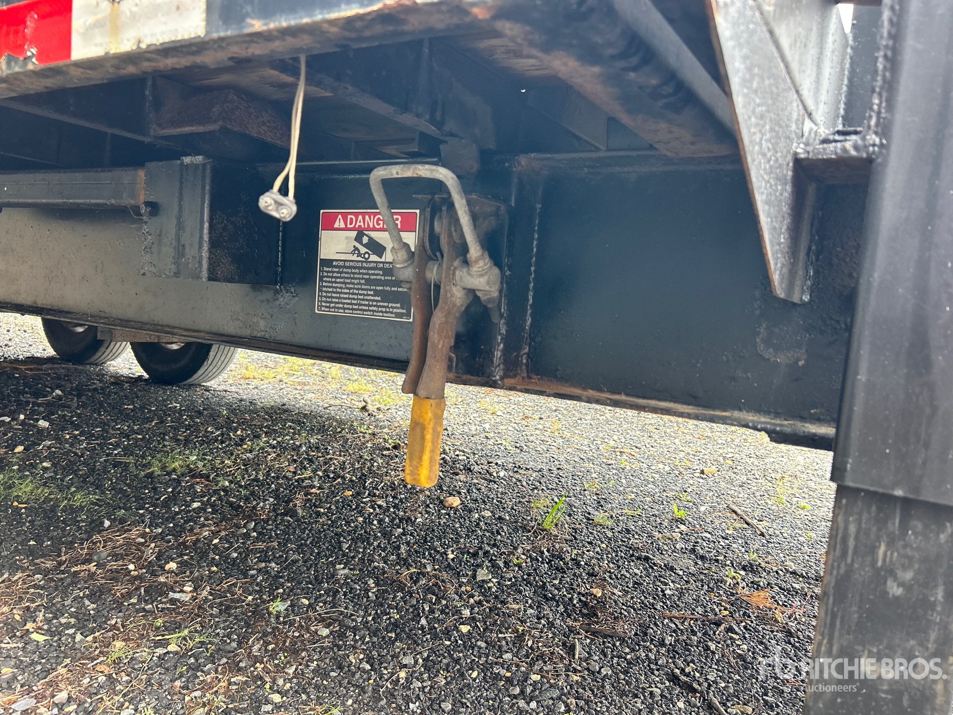 2015 Load Trail 22 ft T/A