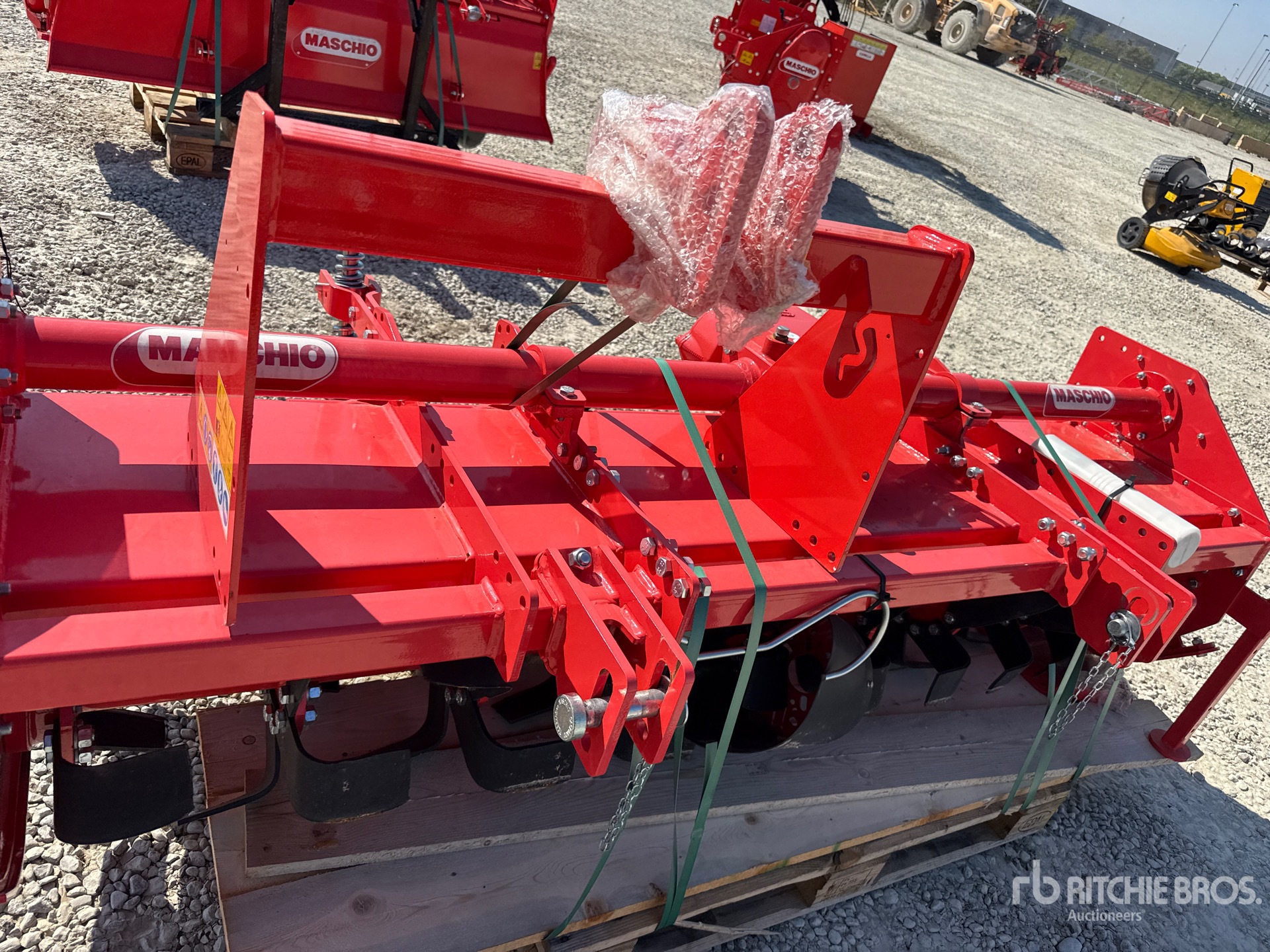 2025 Maschio U205