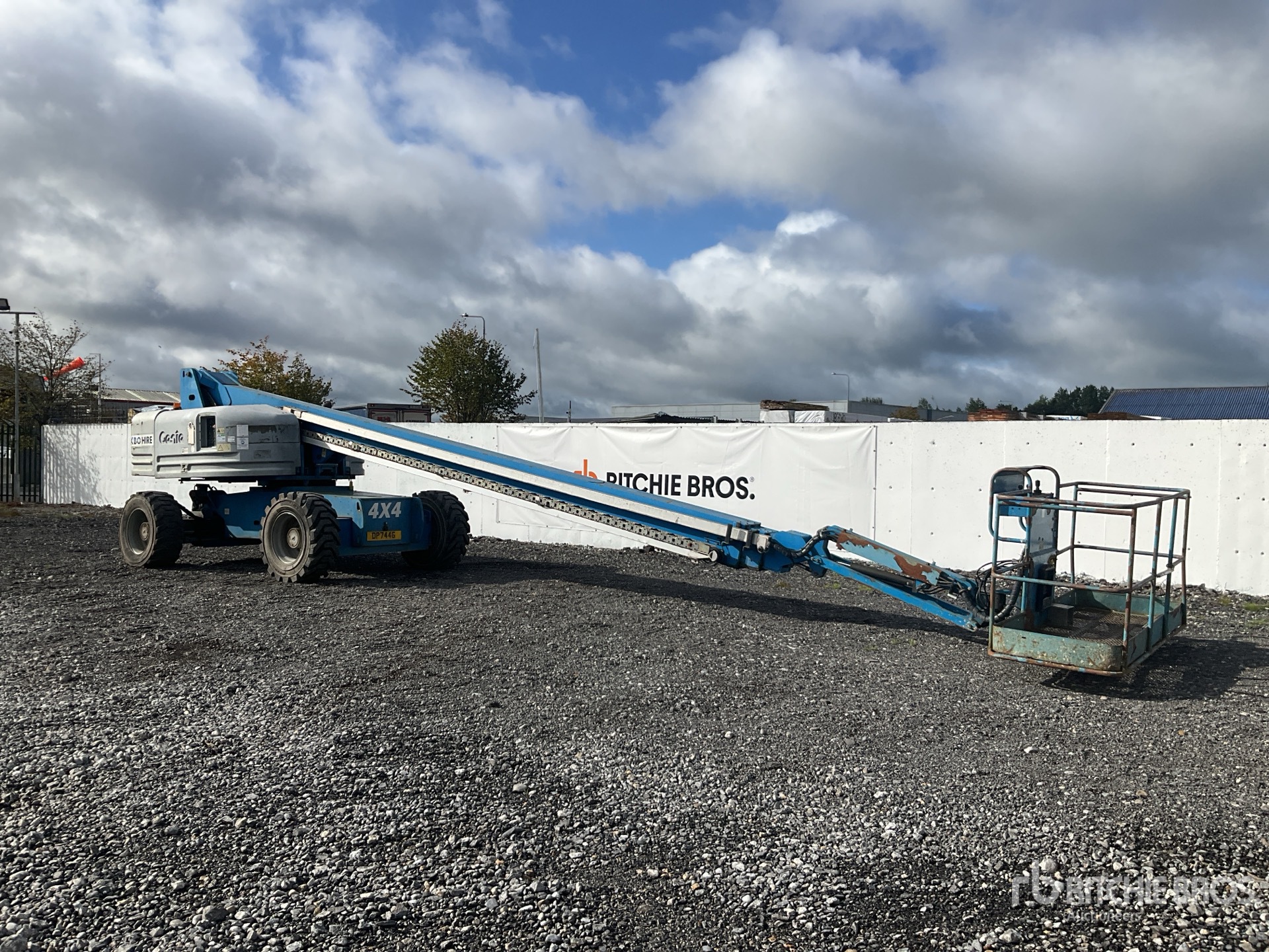 2009 Genie S85