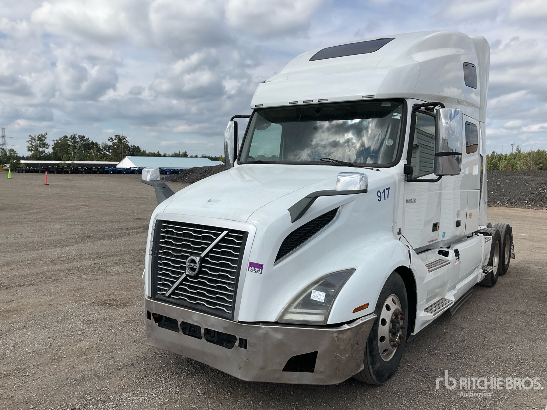 2020 Volvo VNL
