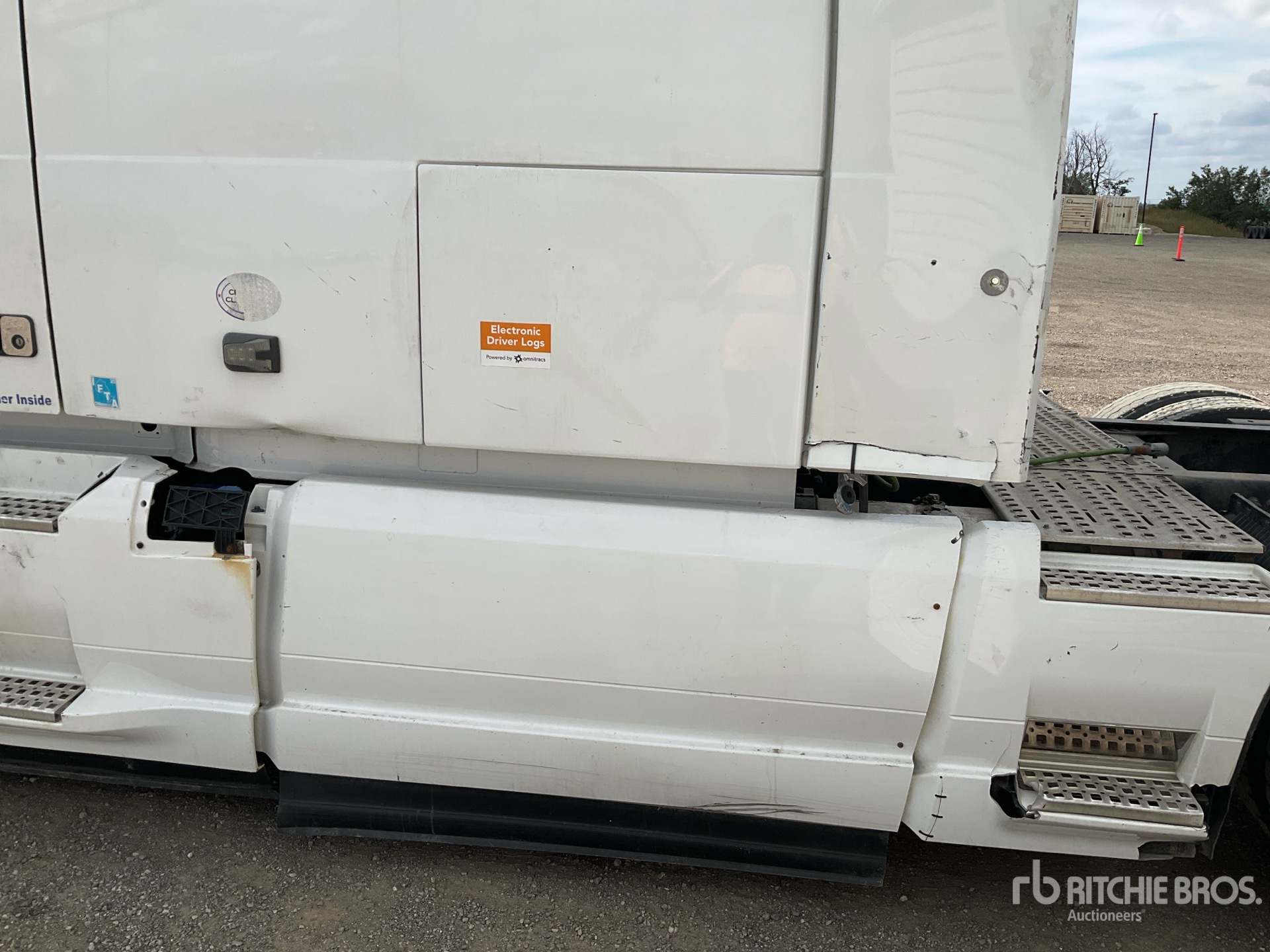 2020 Volvo VNL