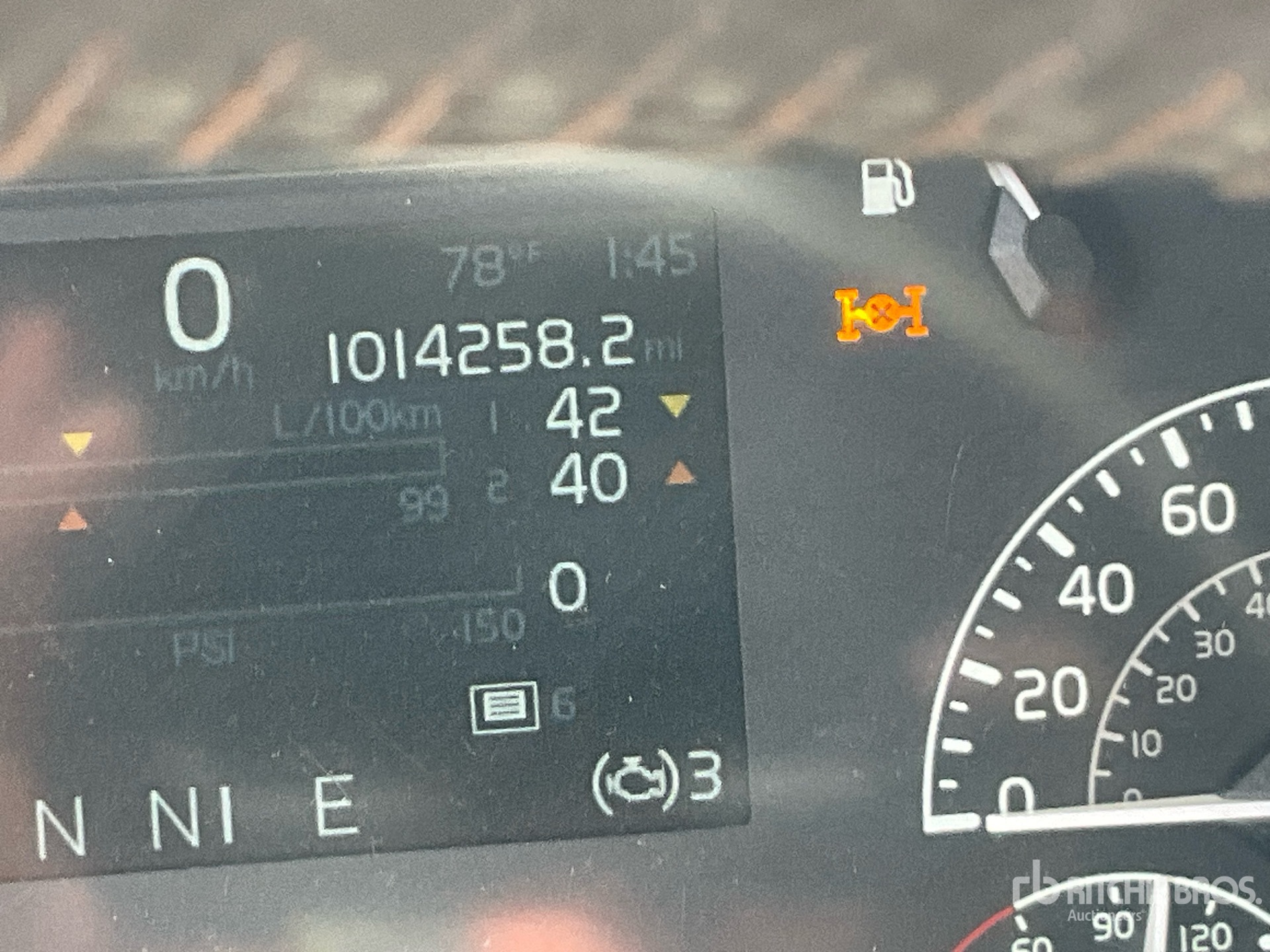 2020 Volvo VNL
