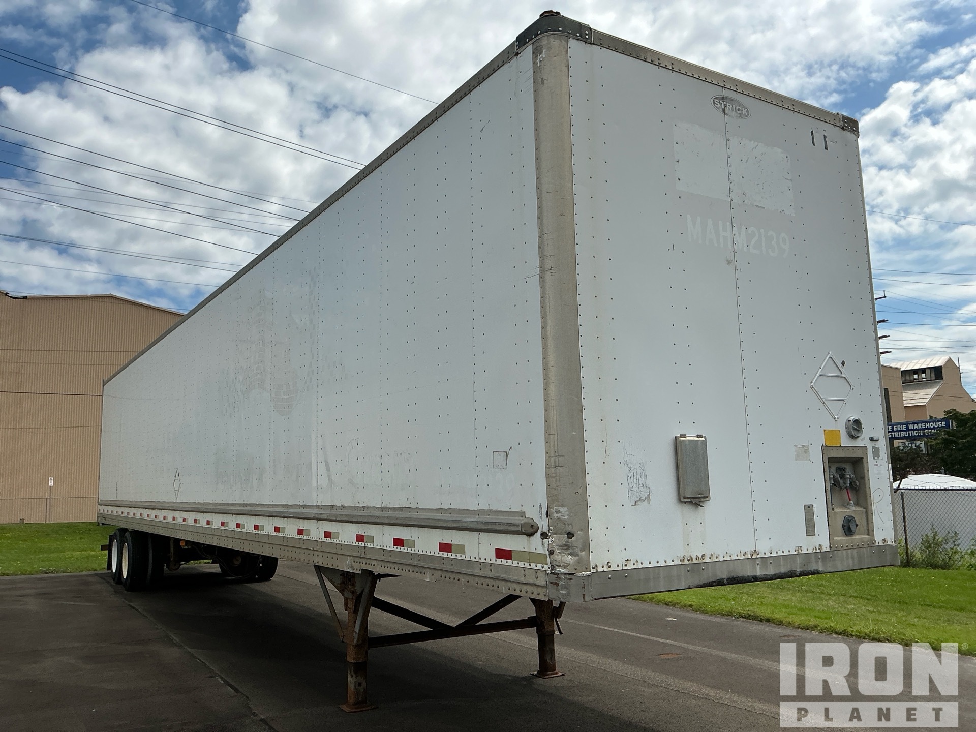2007 Strick 53 FT X 102 IN T/A