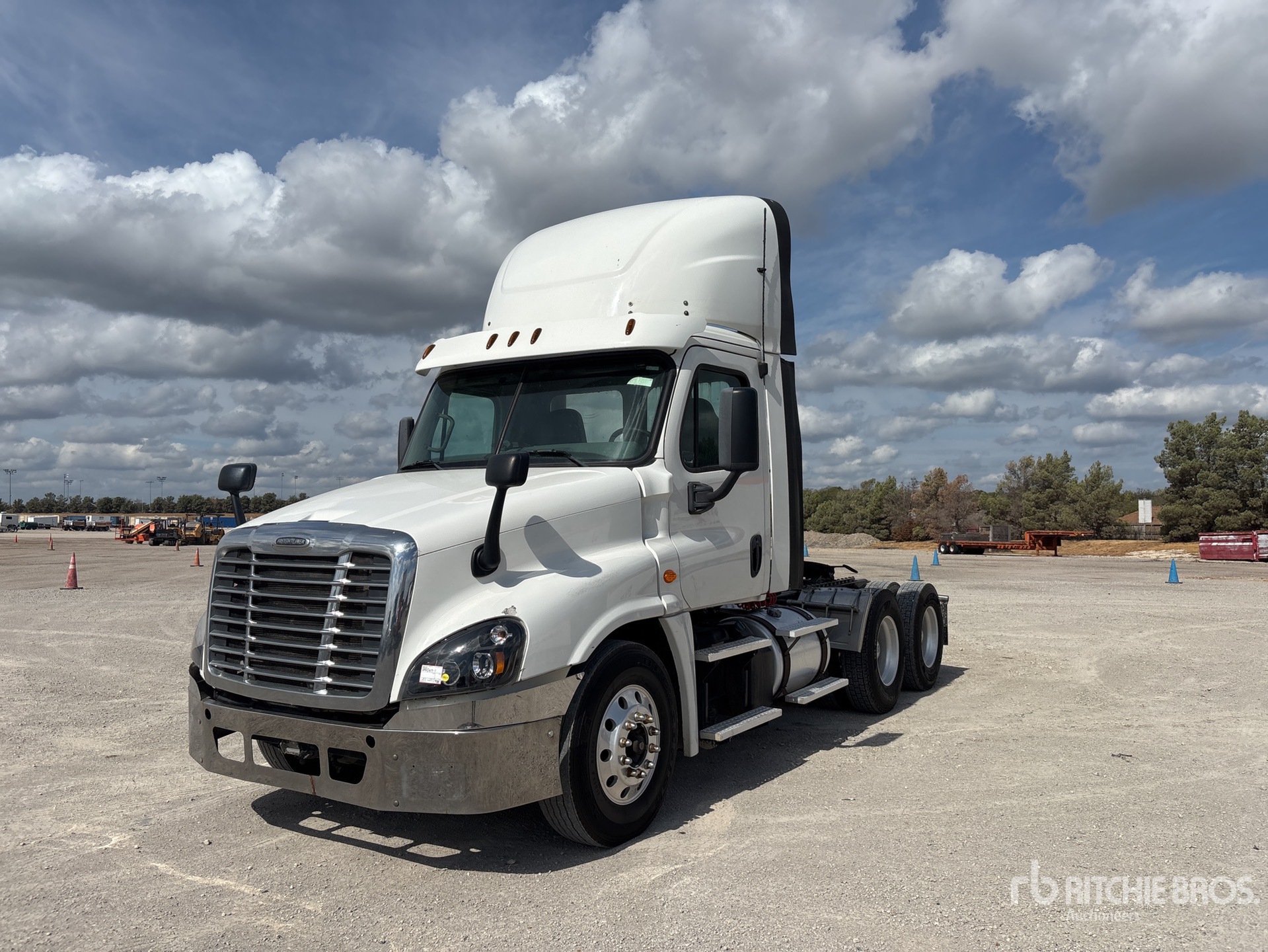 2016 Freightliner CASCADIA 125