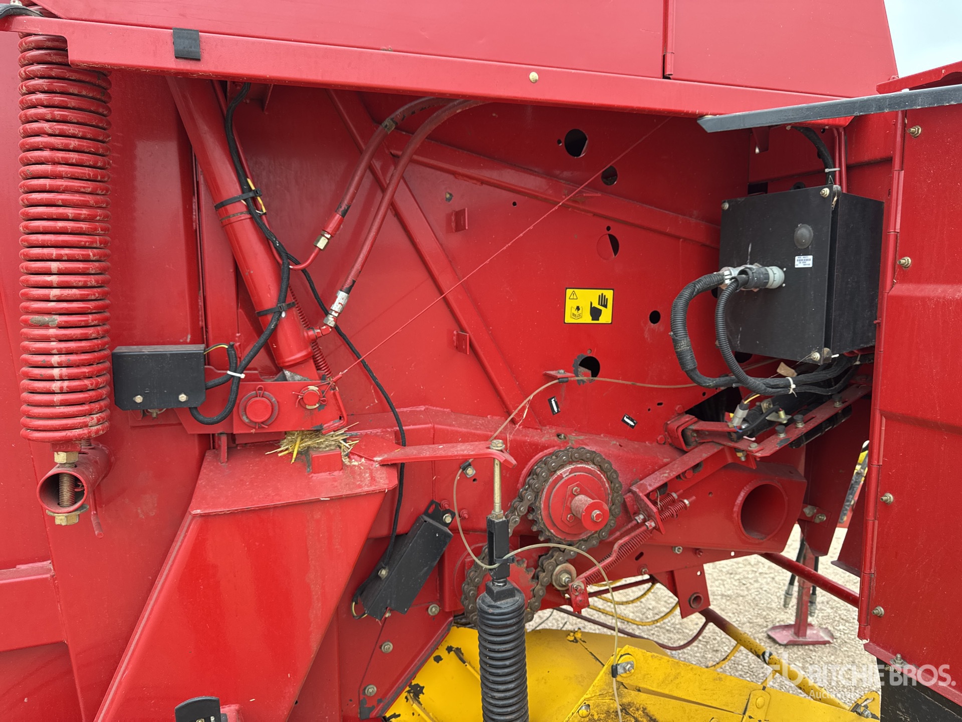 2002 New Holland 658
