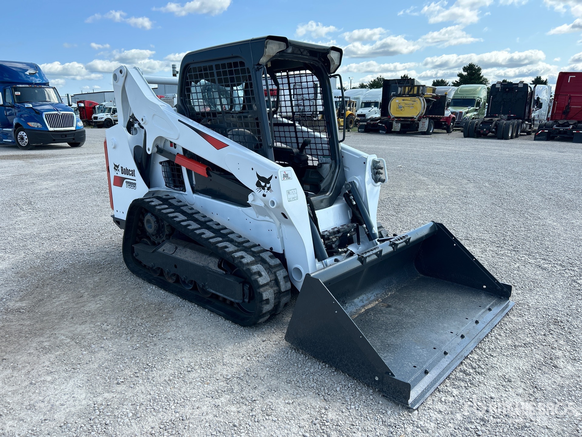 2018 Bobcat T595