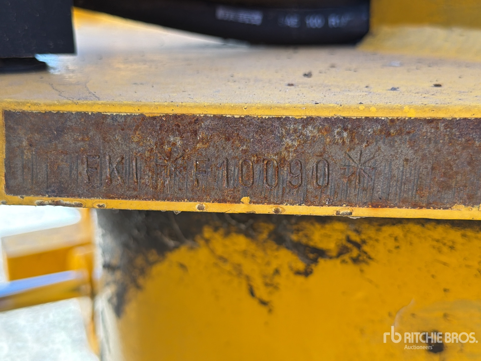 1997 Komatsu WB70A