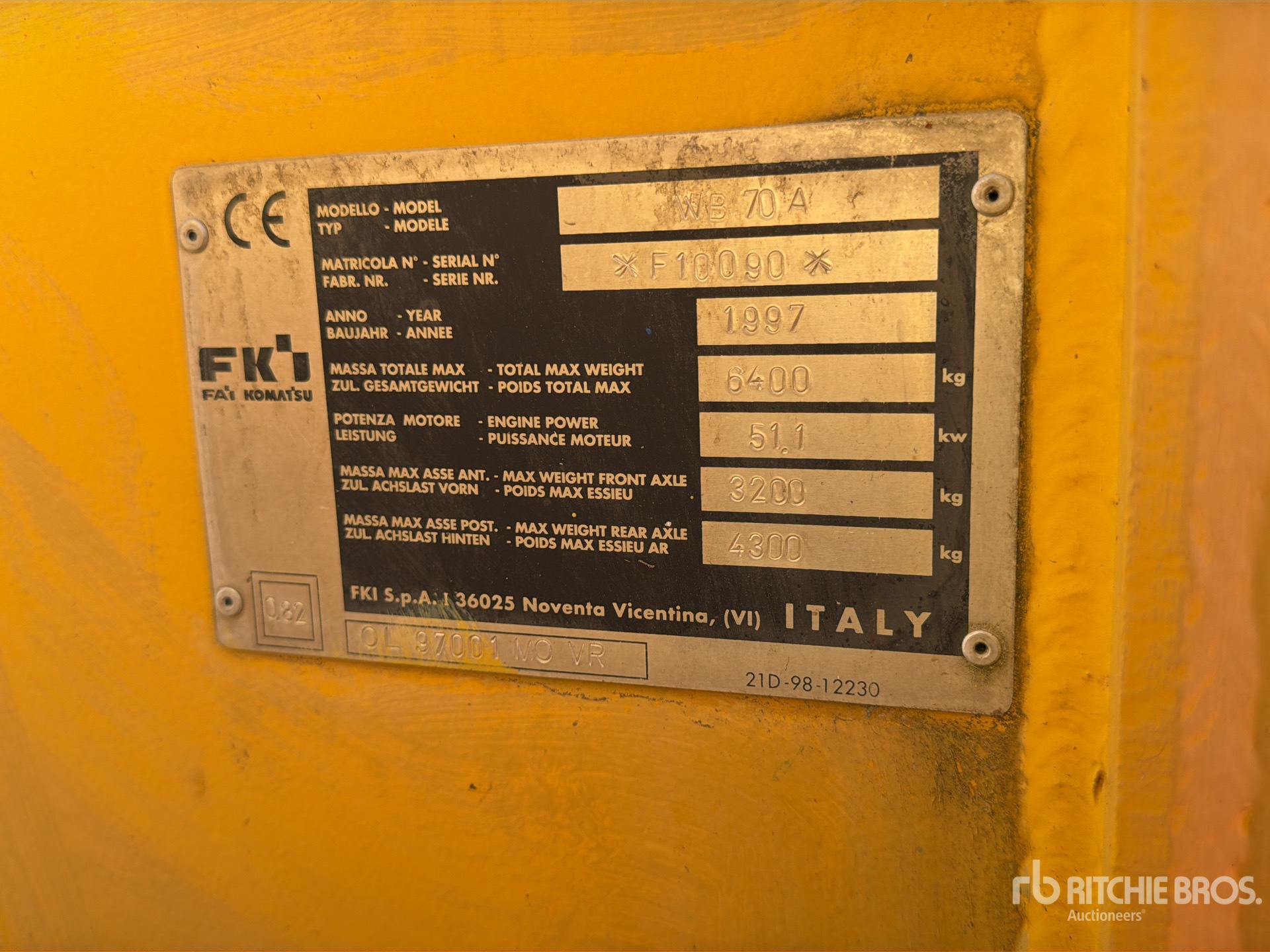 1997 Komatsu WB70A