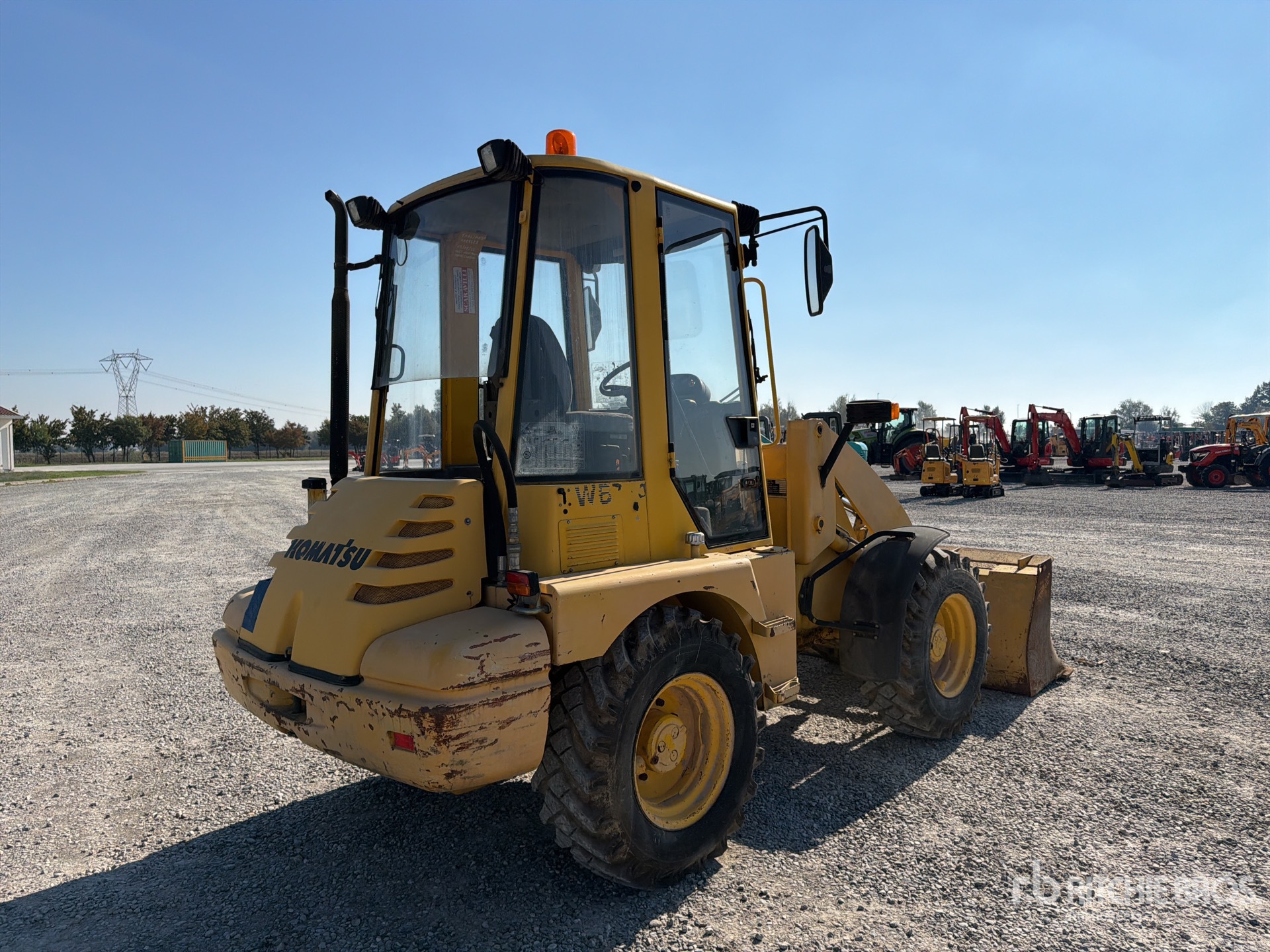 1997 Komatsu WB70A