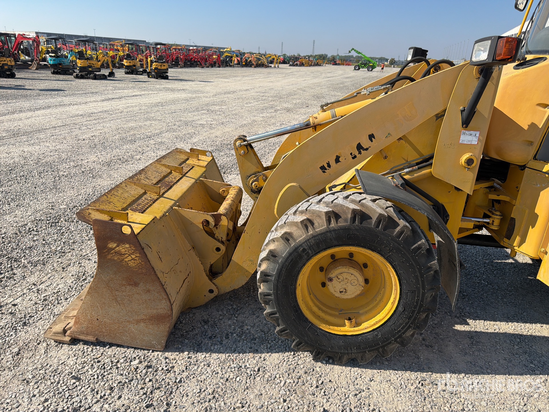 1997 Komatsu WB70A
