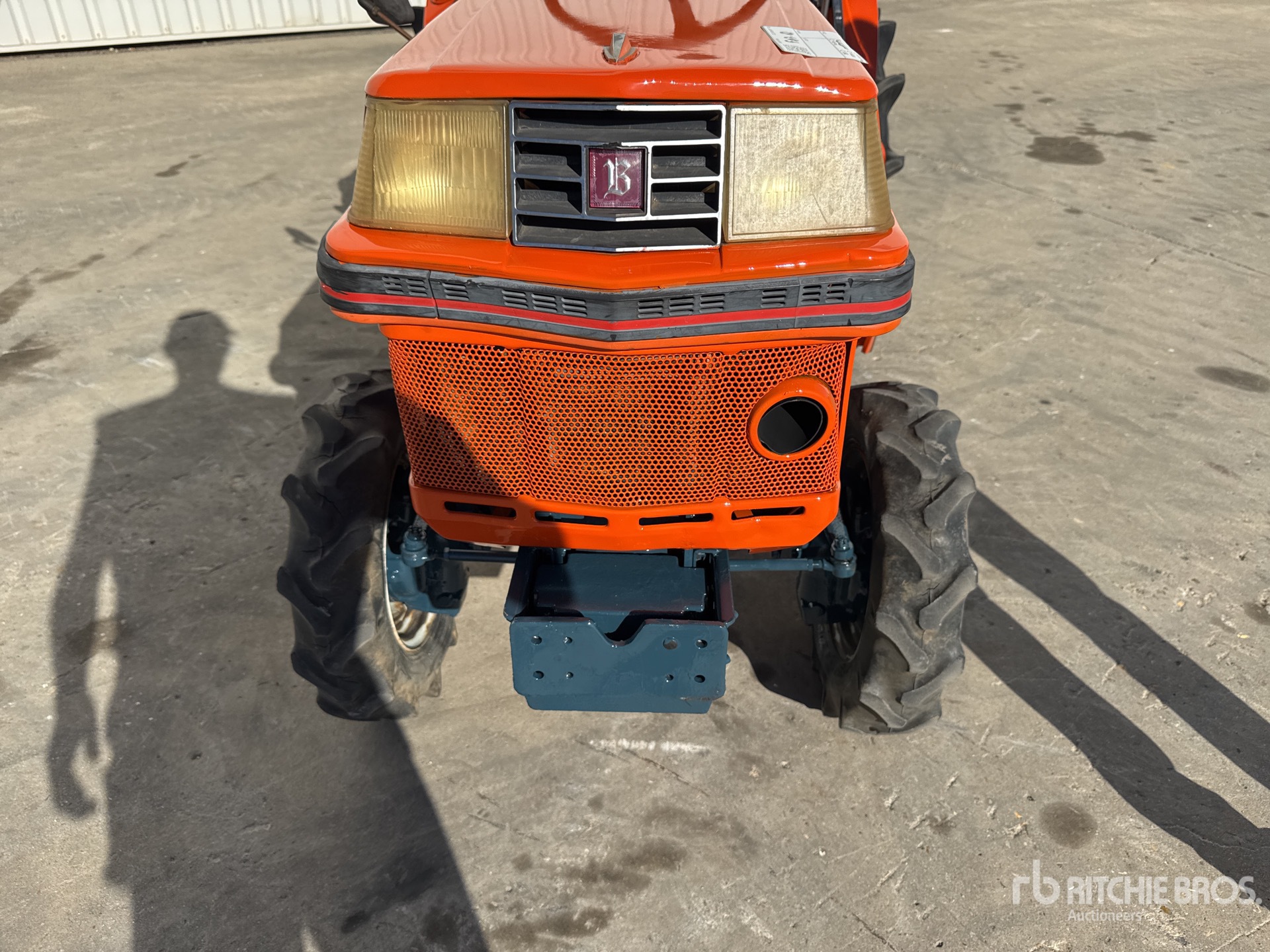 Kubota B1-16