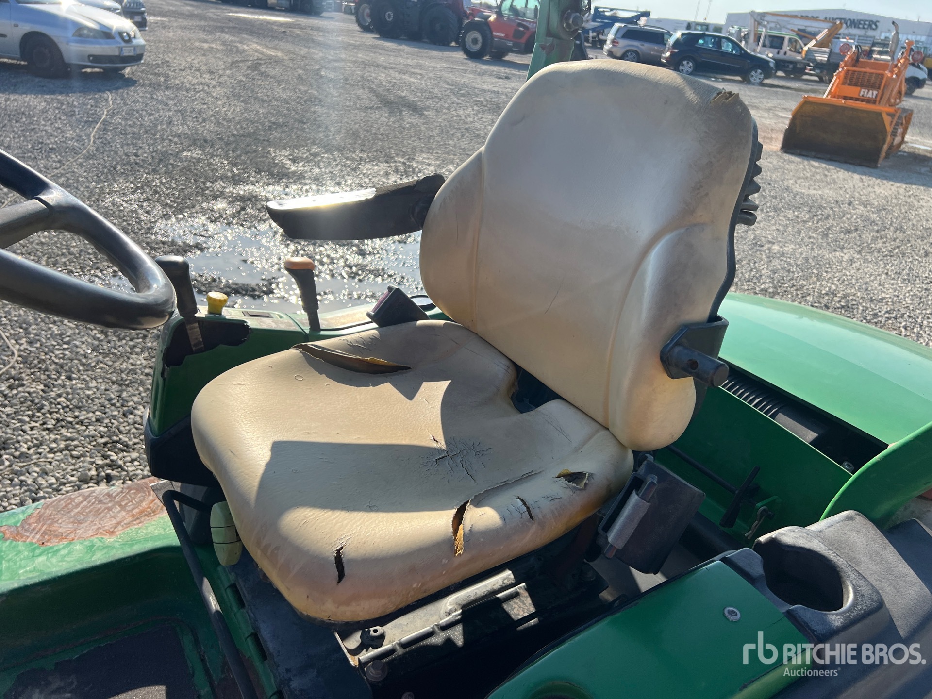 John Deere 1435