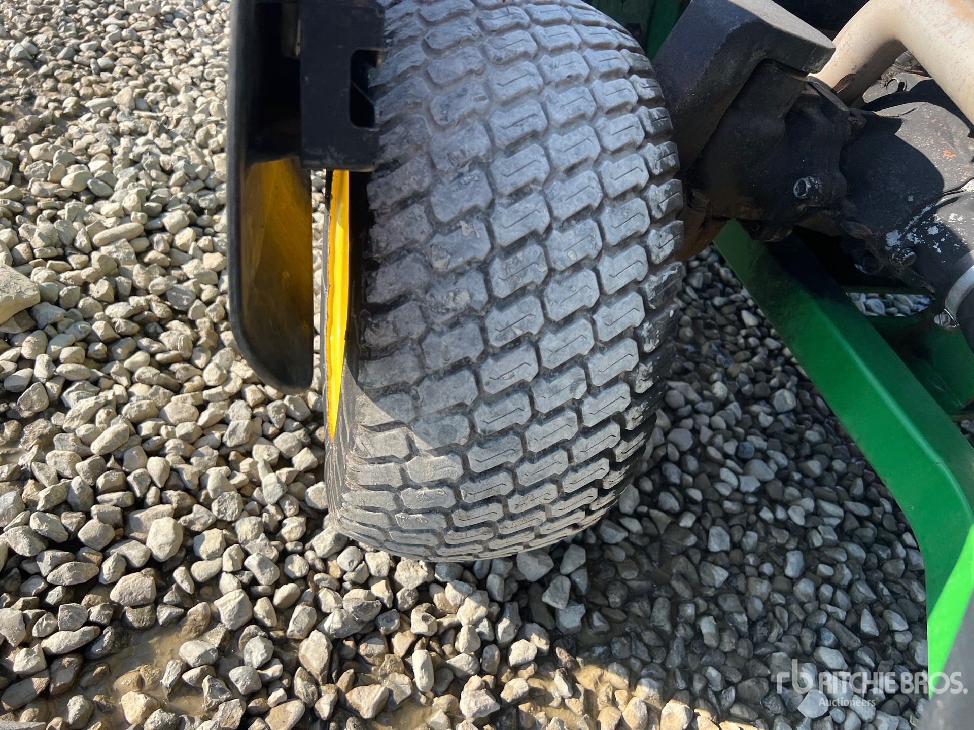 John Deere 1435
