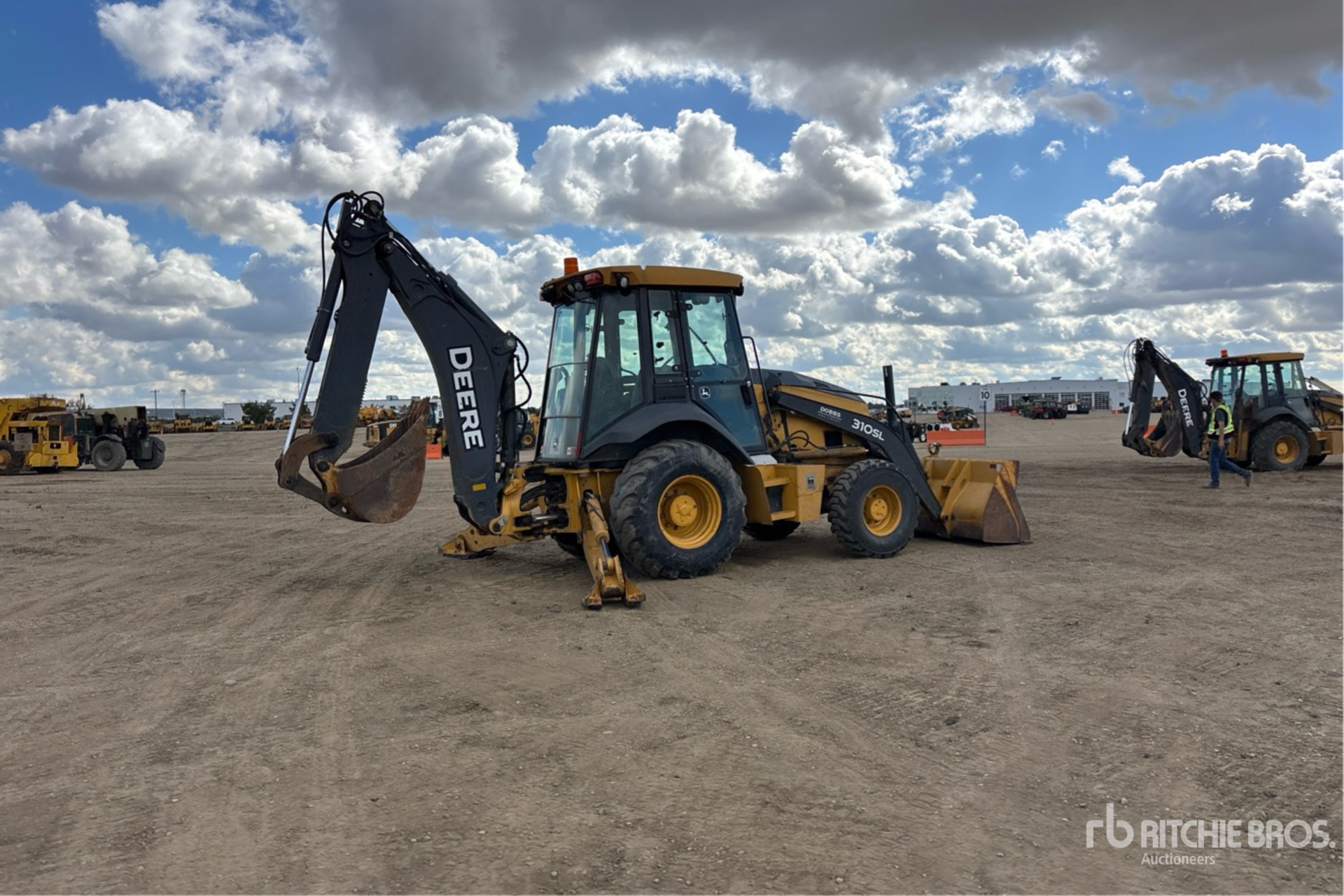 2018 John Deere 310SL
