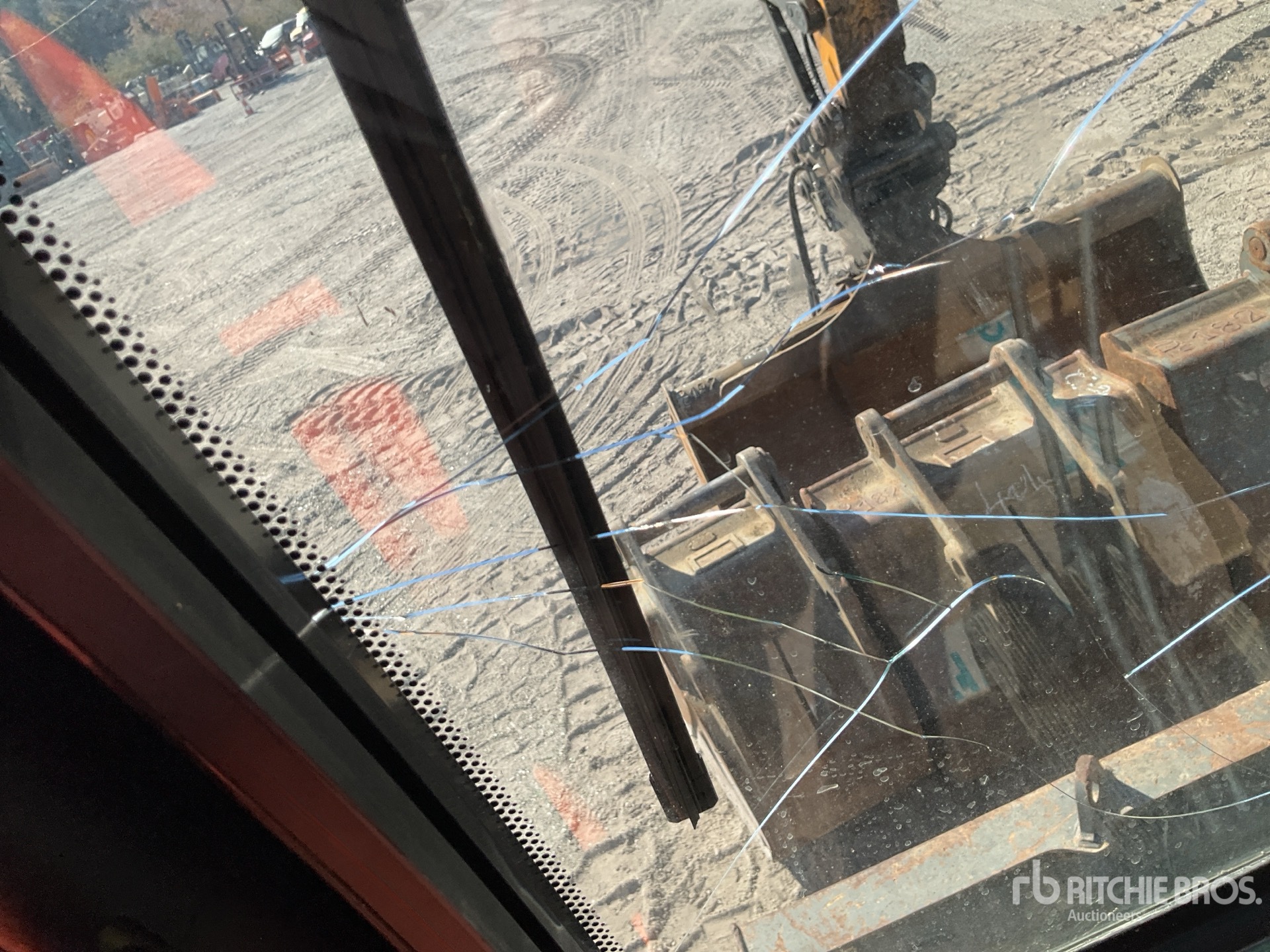 2017 Liebherr R914 COMPACT