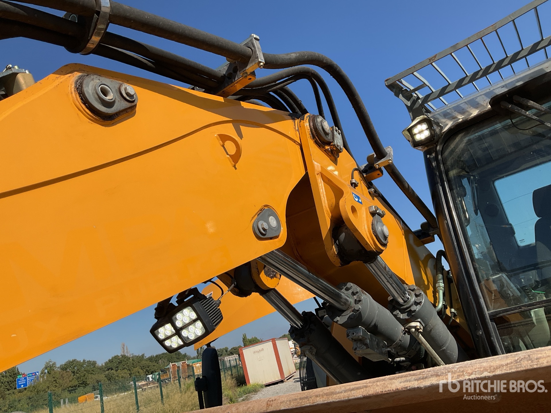 2017 Liebherr R914 COMPACT