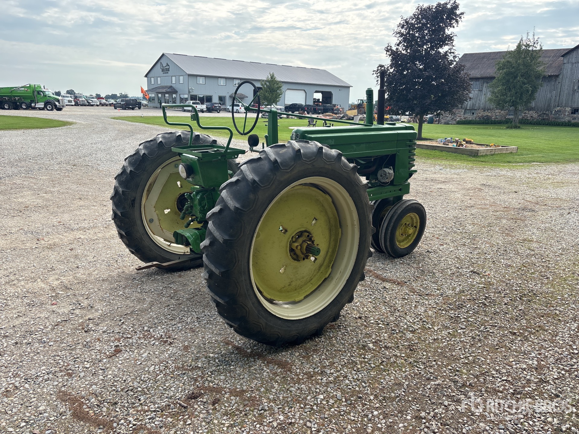 John Deere 2WD NARROW FRONT
