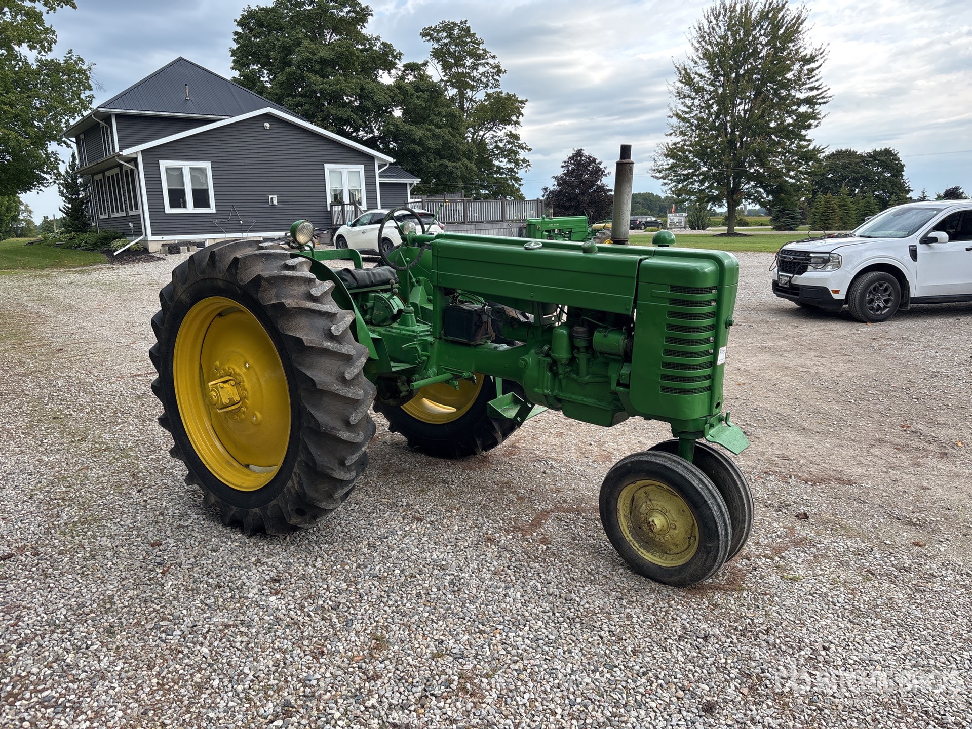 John Deere 2WD NARROW FRONT