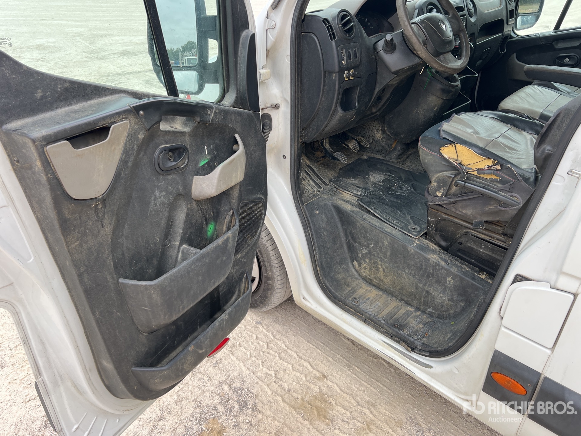 2010 Renault MASTER DCI125
