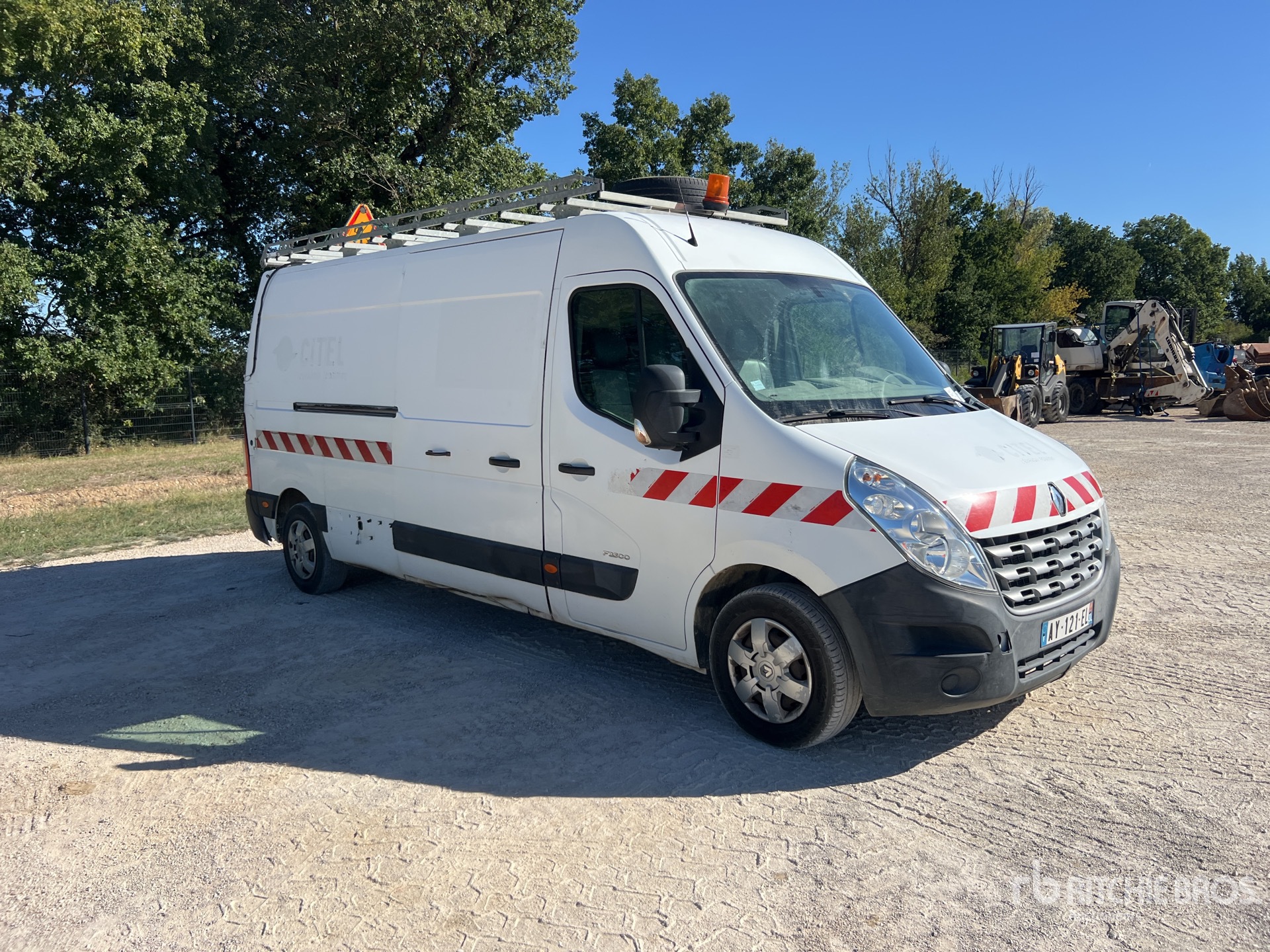 2010 Renault MASTER DCI125
