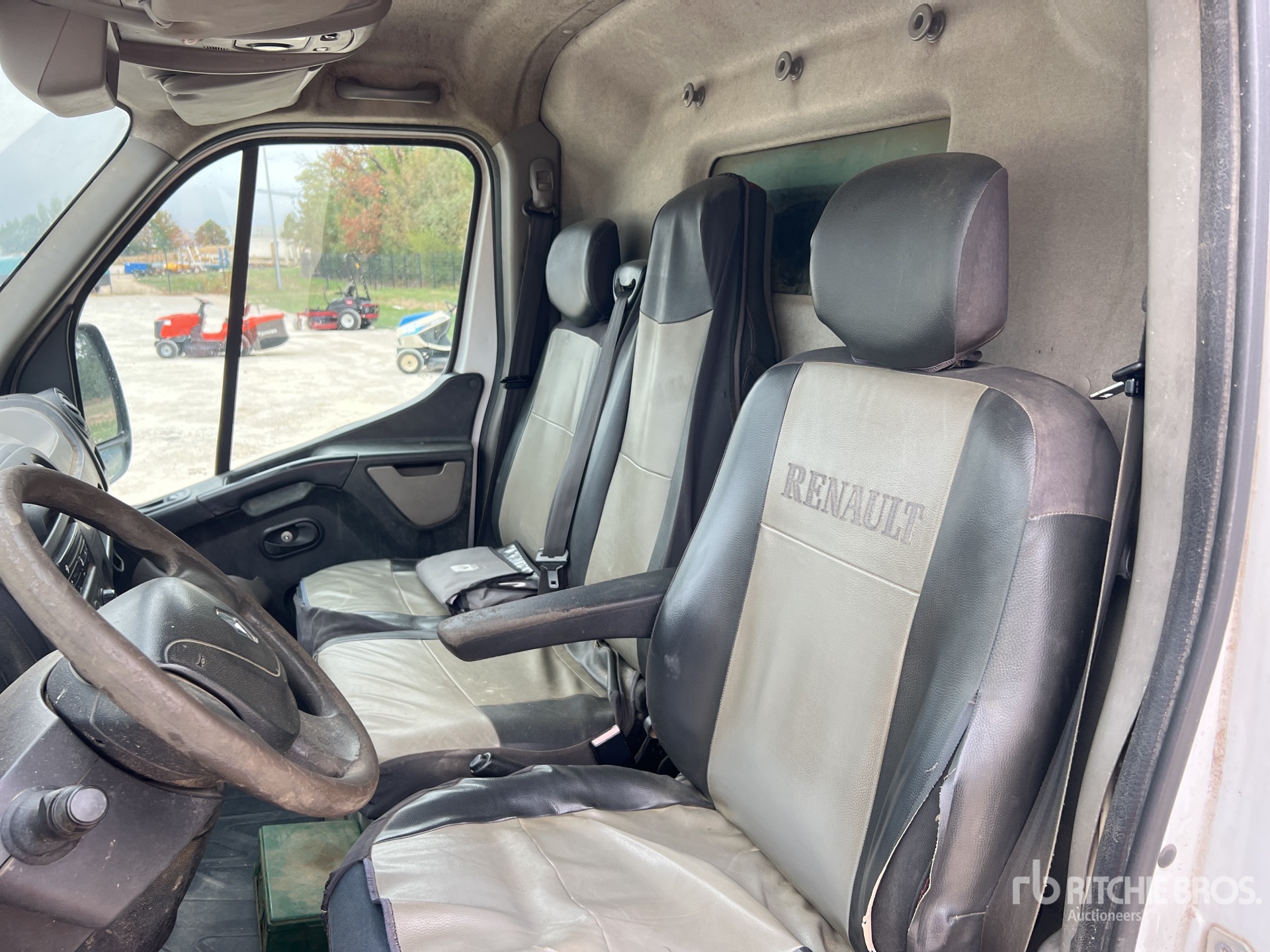 2010 Renault MASTER DCI125