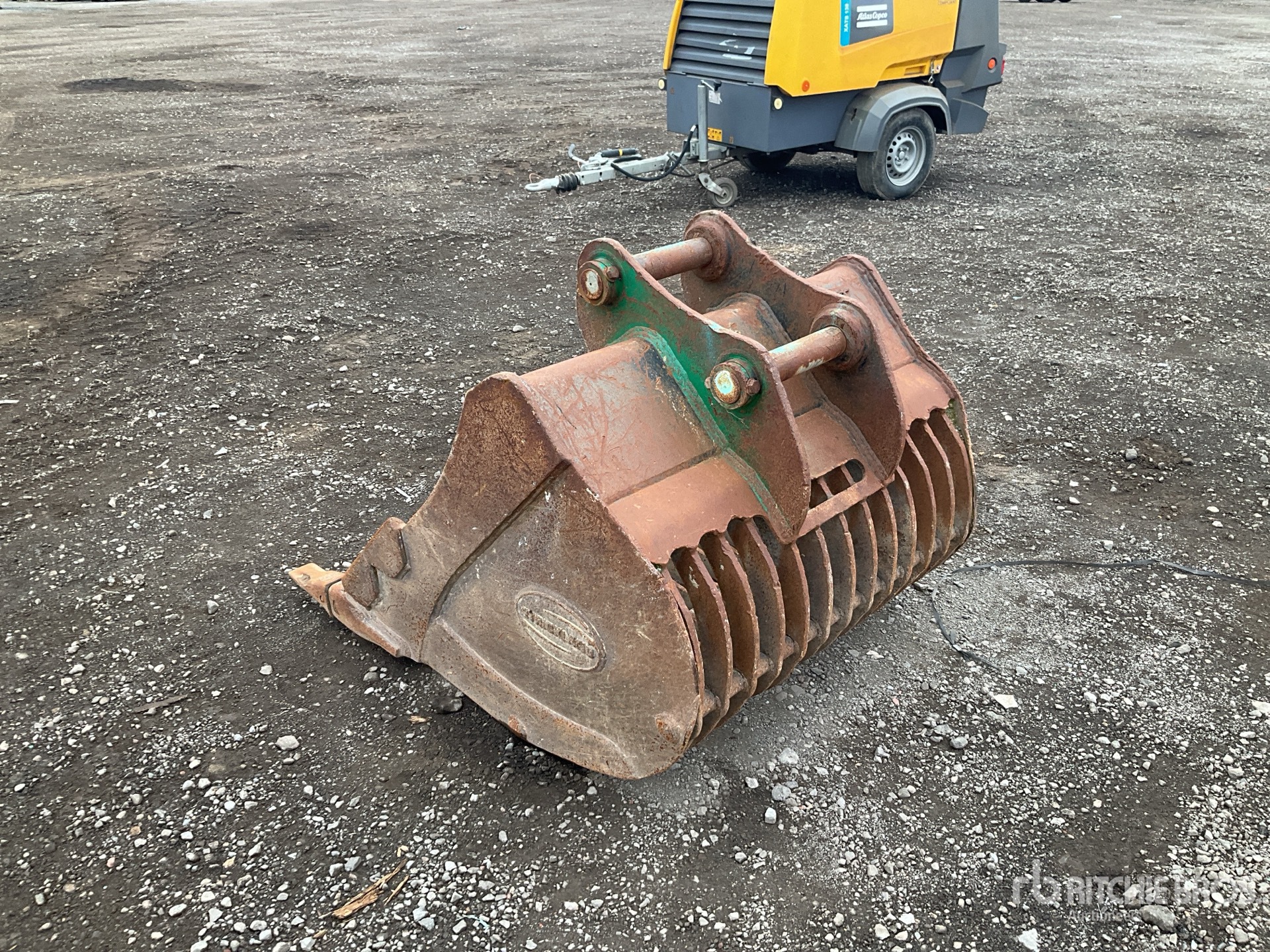 Strickland 1200 mm Skeleton