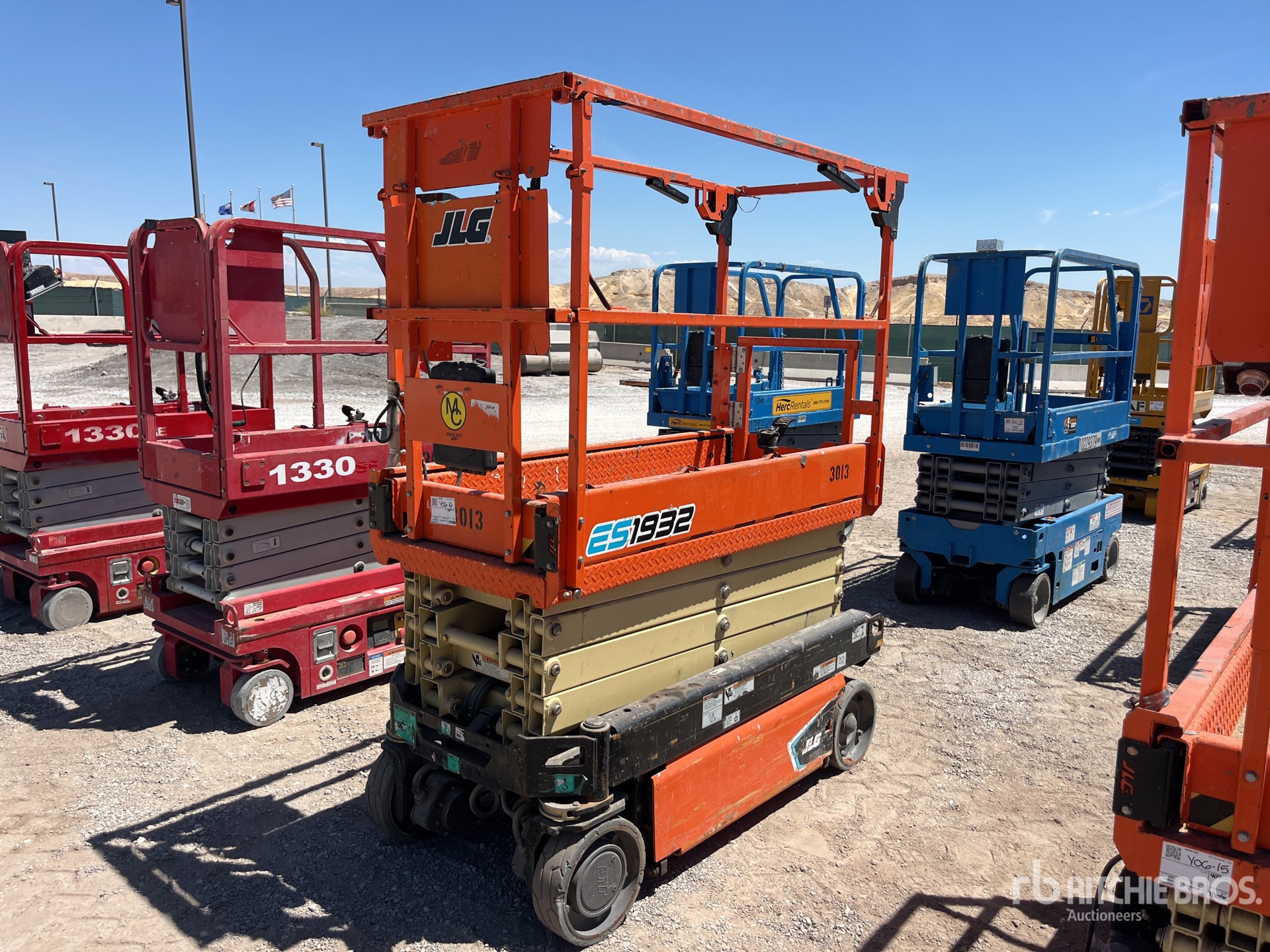 Photo of 2021 JLG ES1932