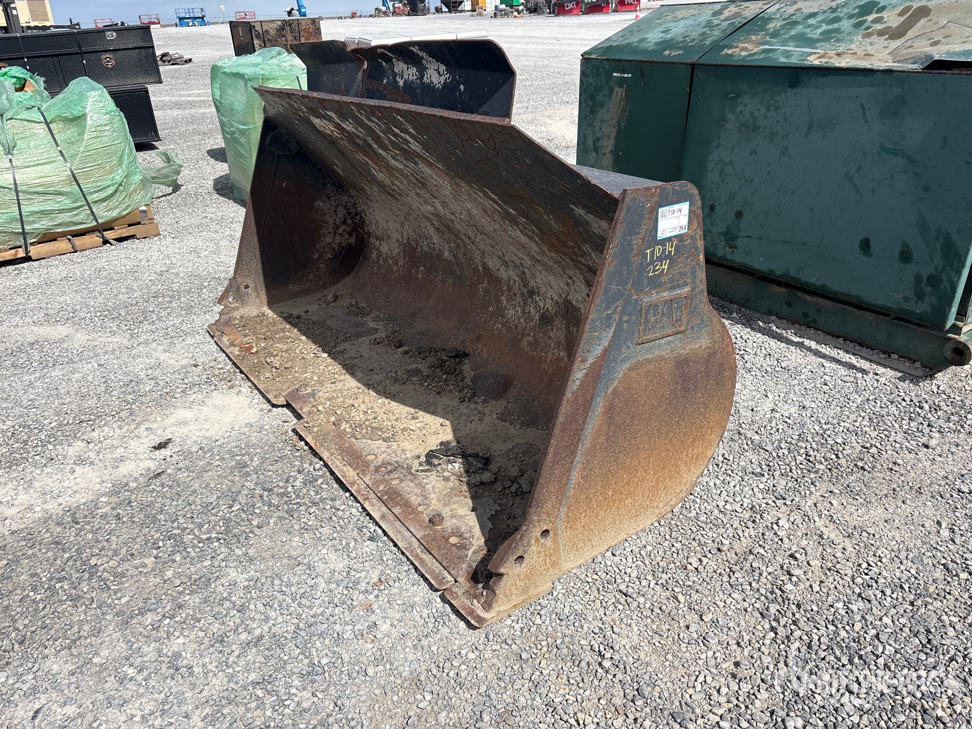  Caterpillar 100 in