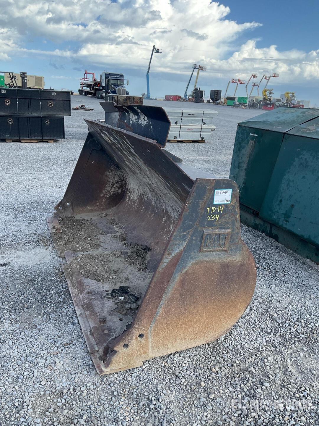 Caterpillar 100 in