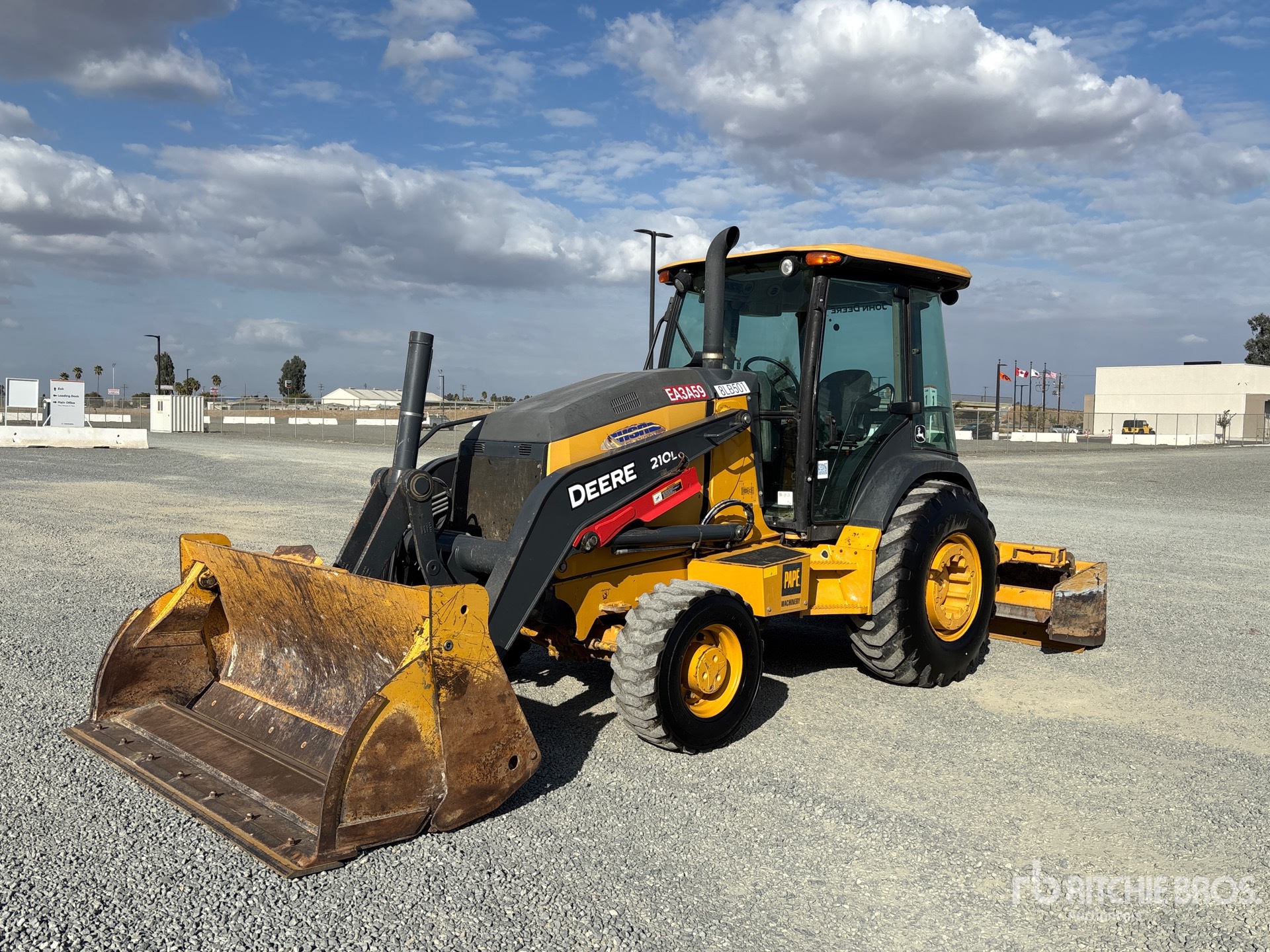Photo of 2019 John Deere 210L
