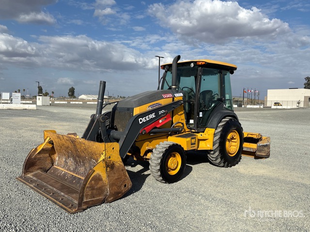 2019 John Deere 210L Landscape Loader
