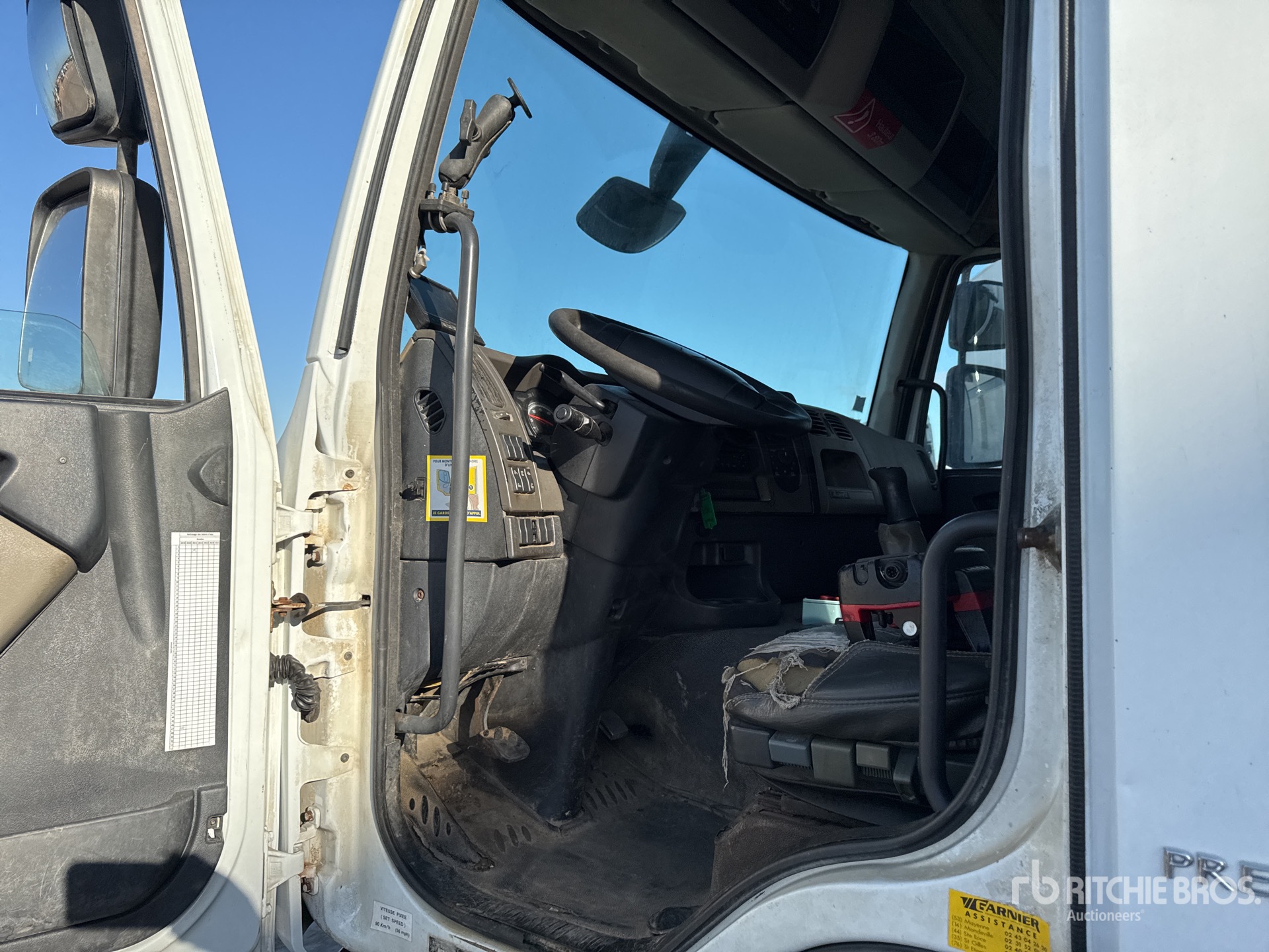 2008 Renault PREMIUM