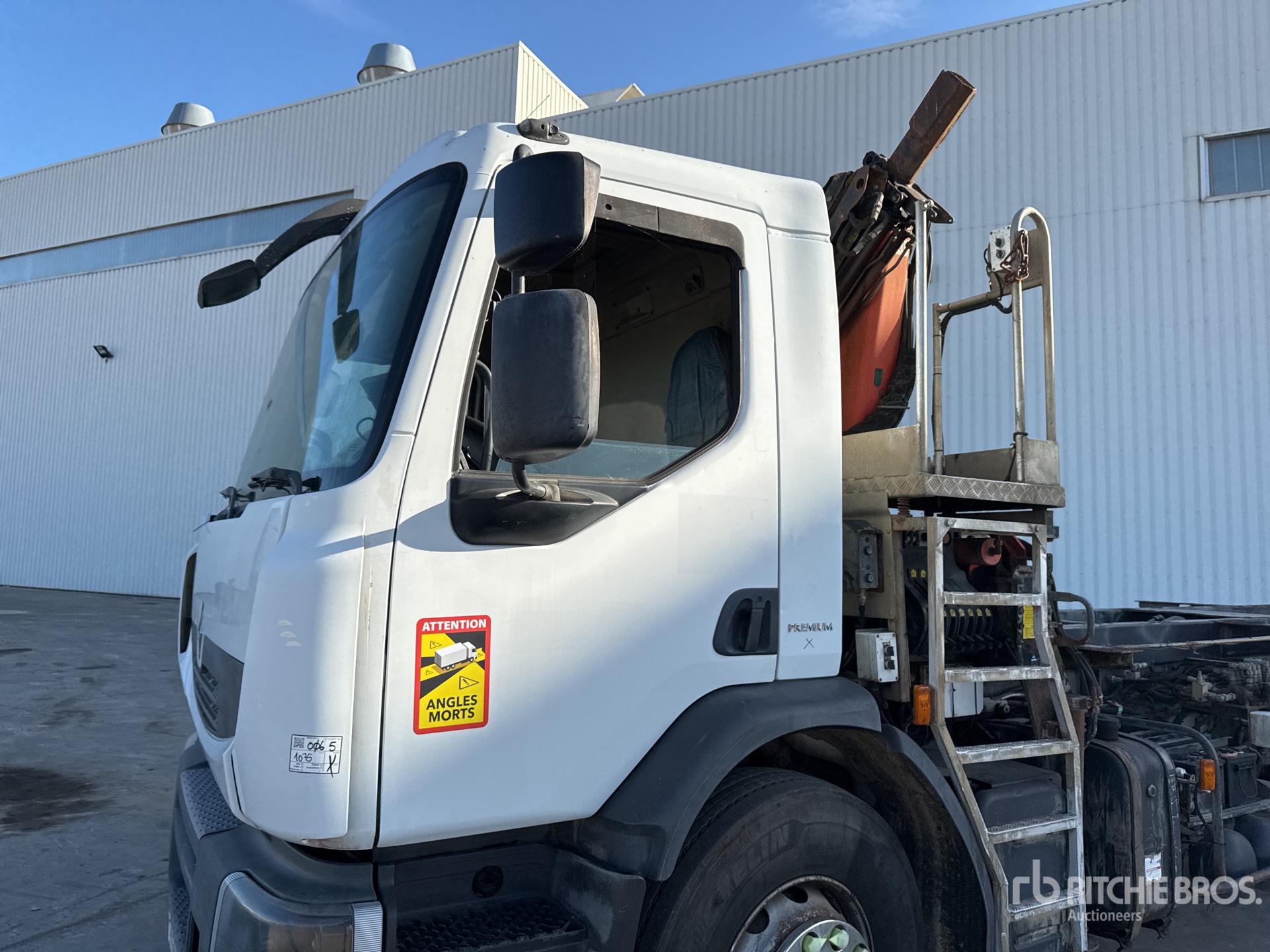2008 Renault PREMIUM