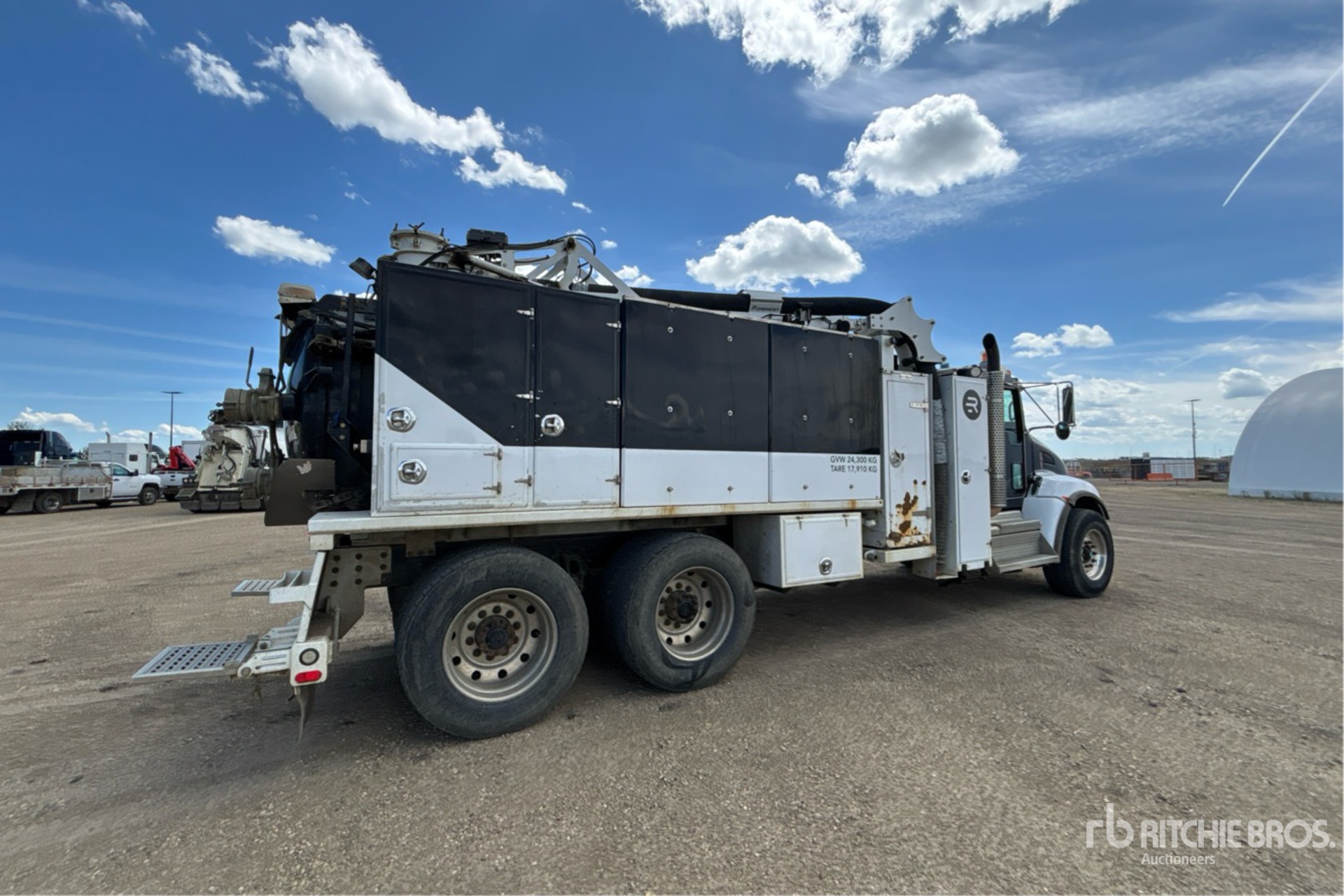 2018 Kenworth T300