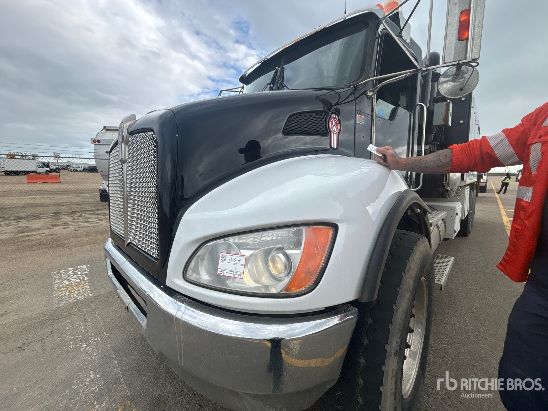 2018 Kenworth T300